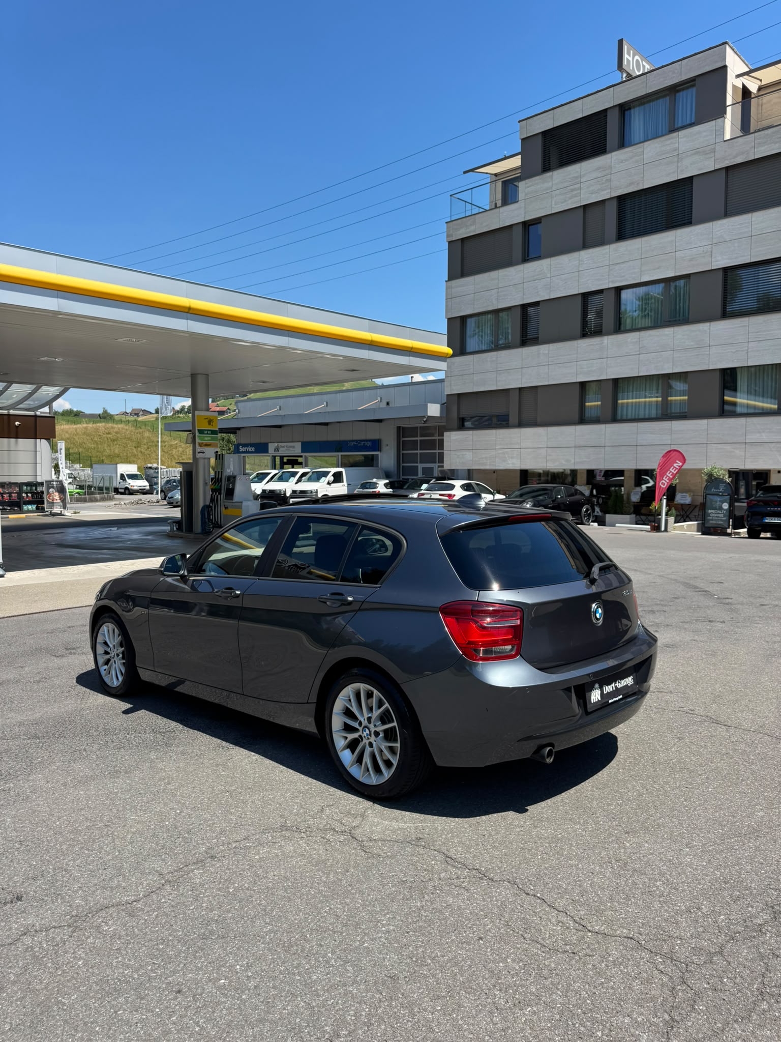 BMW 120d Sport Line Steptronic-image-4