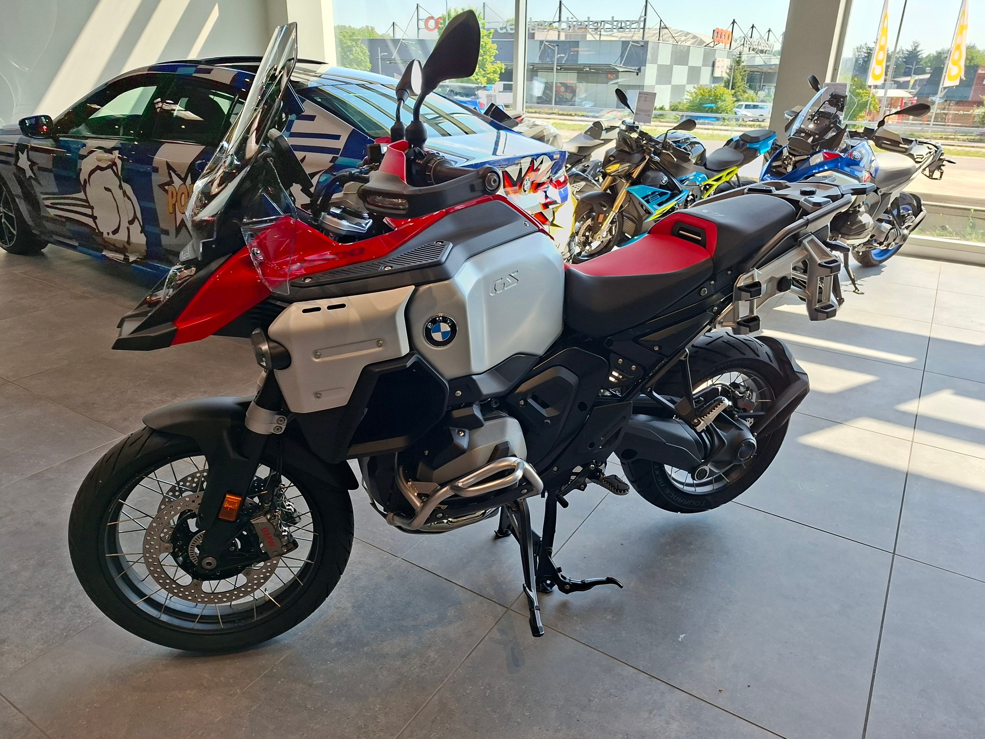 BMW R 1300 GS Adventure-showroom-element-2