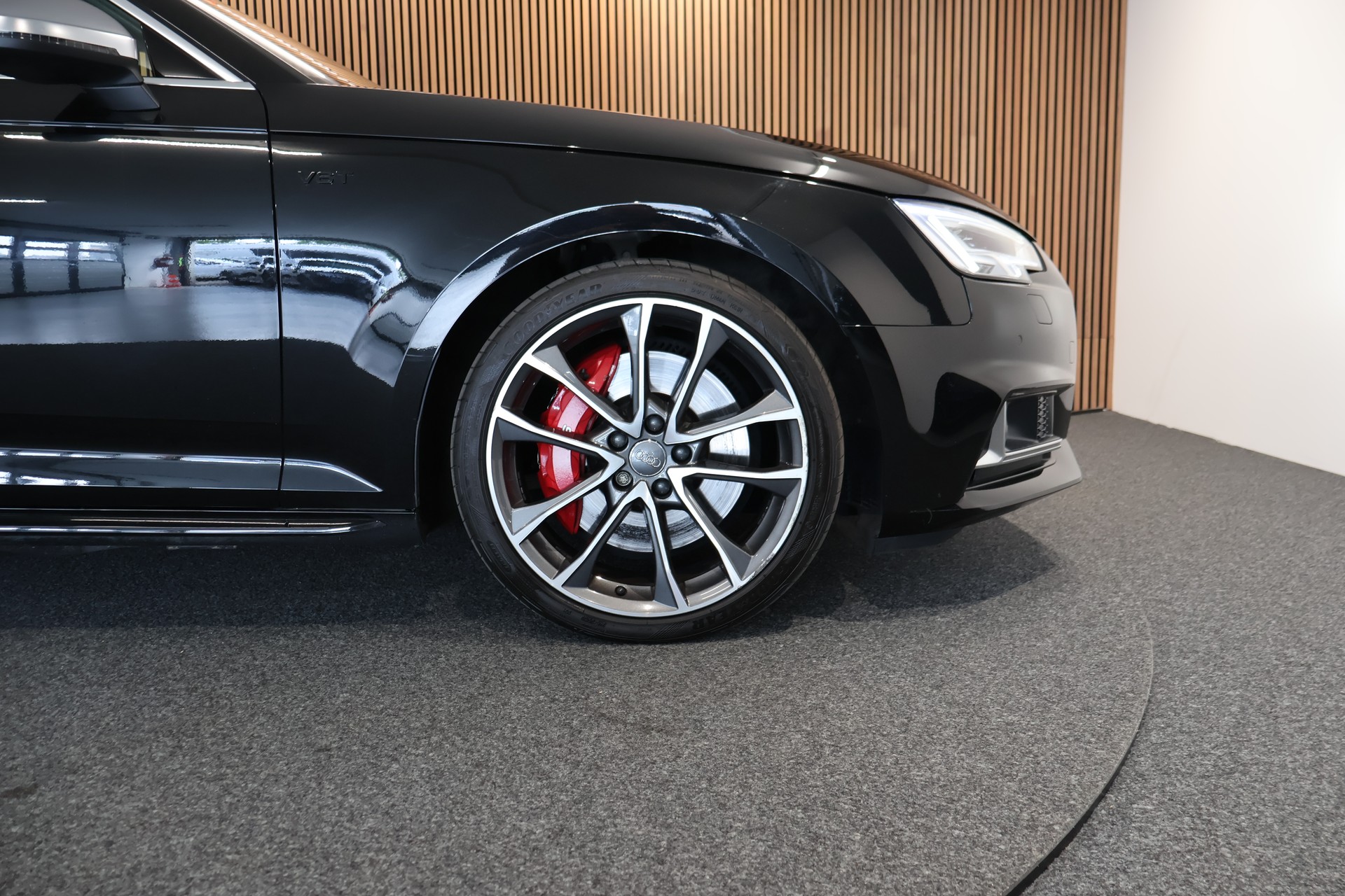 AUDI S4 Limousine 3.0 TFSI quattro tiptronic-image-22
