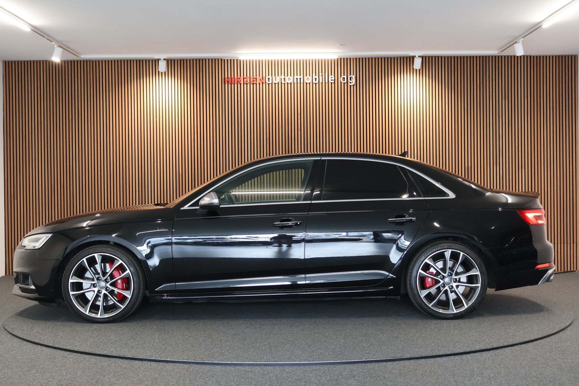 AUDI S4 Limousine 3.0 TFSI quattro tiptronic-image-1