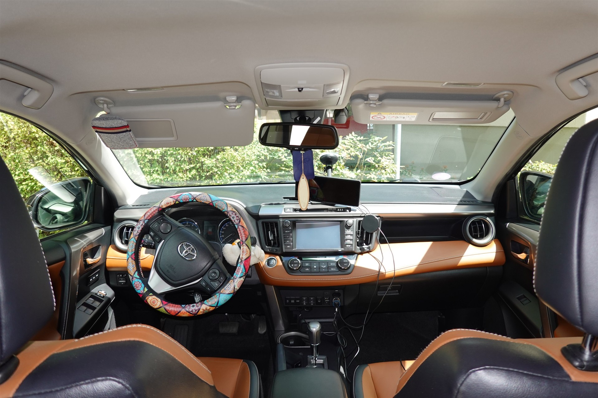 TOYOTA 2.0i VMa Sol Premium MdS-image-3