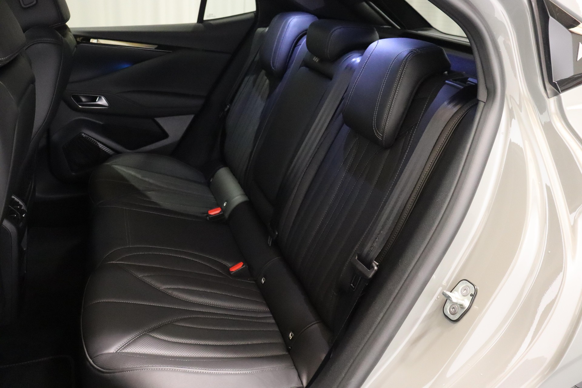 DS AUTOMOBILES 4 1.6 E-Tense Rivoli-image-5