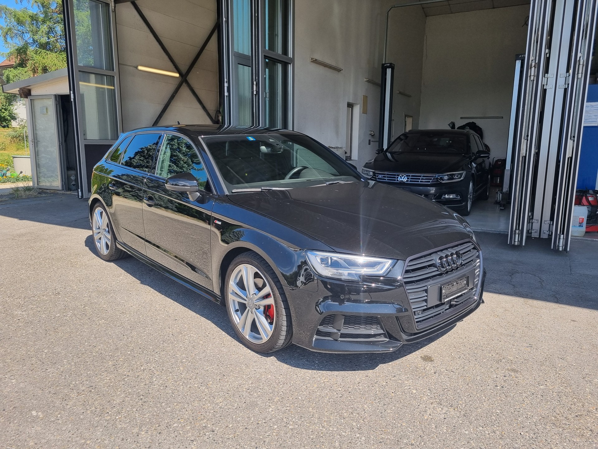 AUDI A3 Sportback 35 TFSI Sport S-tronic-image-1