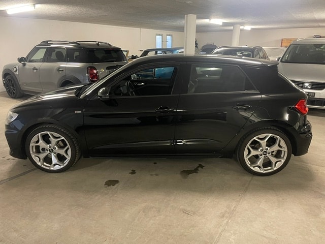 AUDI A1 Sportback 30 TFSI S Line Attraction S-tronic-image-1