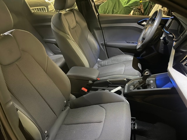 AUDI A1 Sportback 30 TFSI S Line Attraction S-tronic-image-12