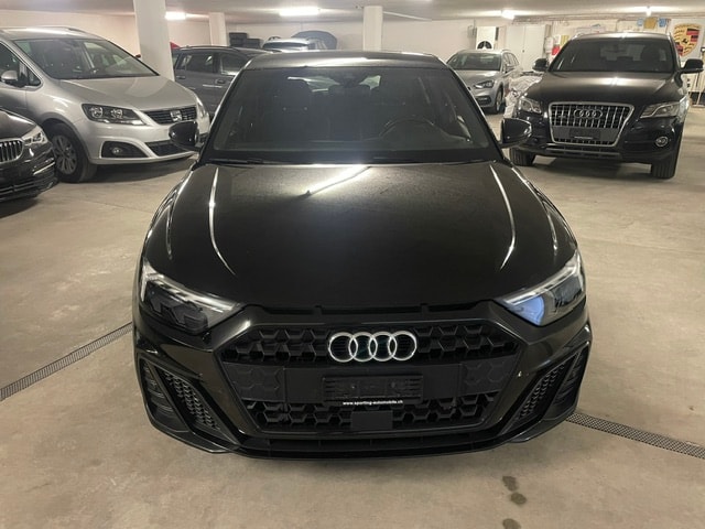 AUDI A1 Sportback 30 TFSI S Line Attraction S-tronic-image-0