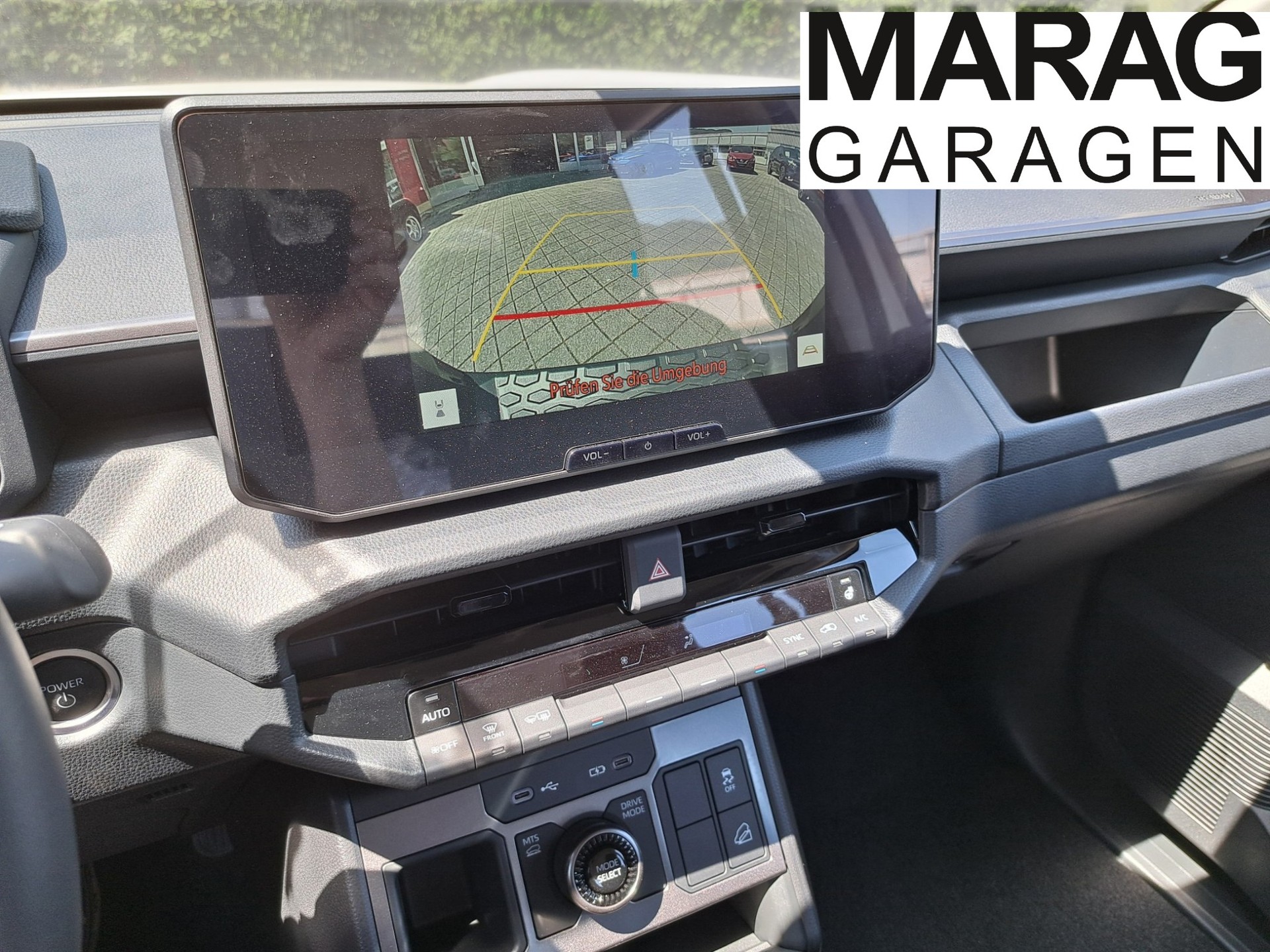 TOYOTA Hilux BEV 59.2 kWh Comfort Double Cab AWD-image-13