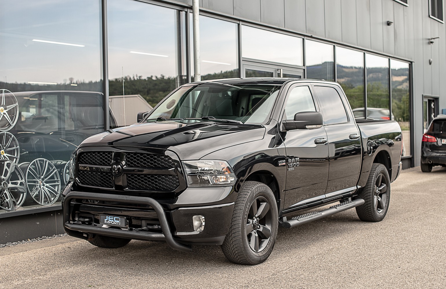 DODGE 1500 5.7 HEMI-image-1