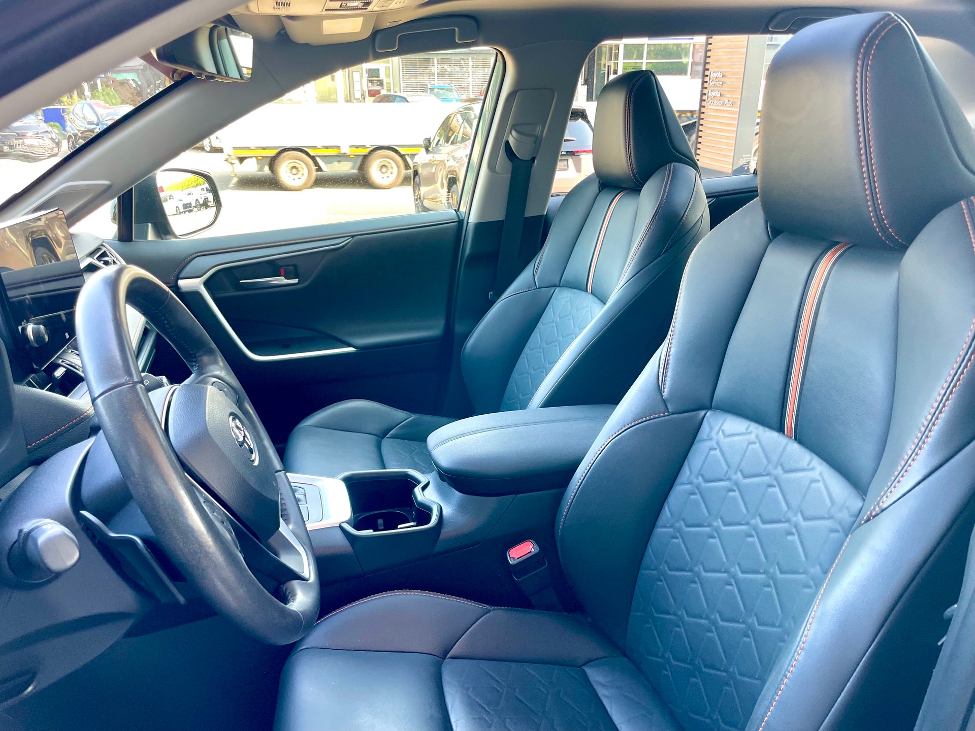 TOYOTA RAV-4 2.5 HSD ADVENTURE e-CVT 4WD-image-6