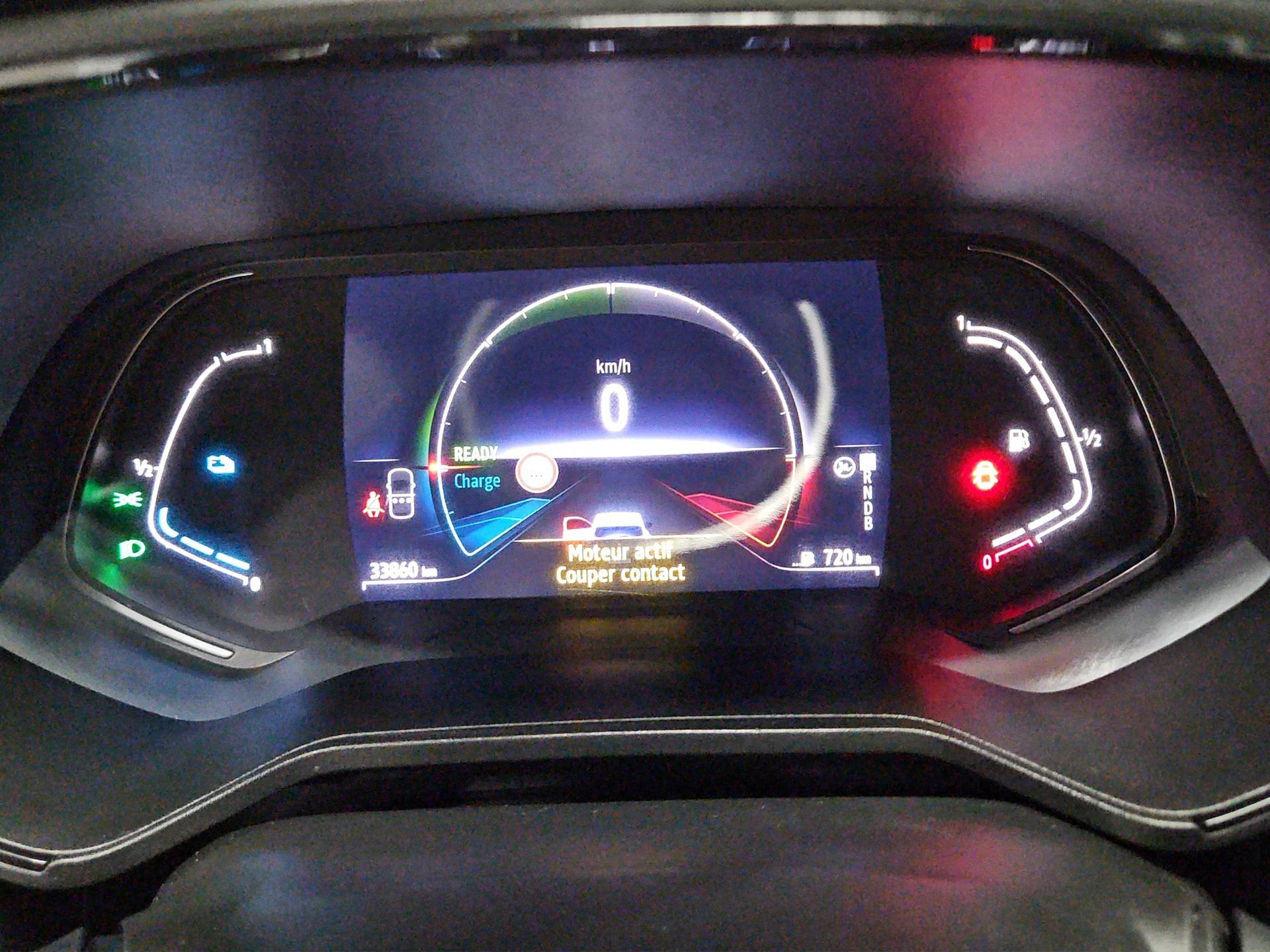 RENAULT Clio 1.6 E-Tech Intens-image-10