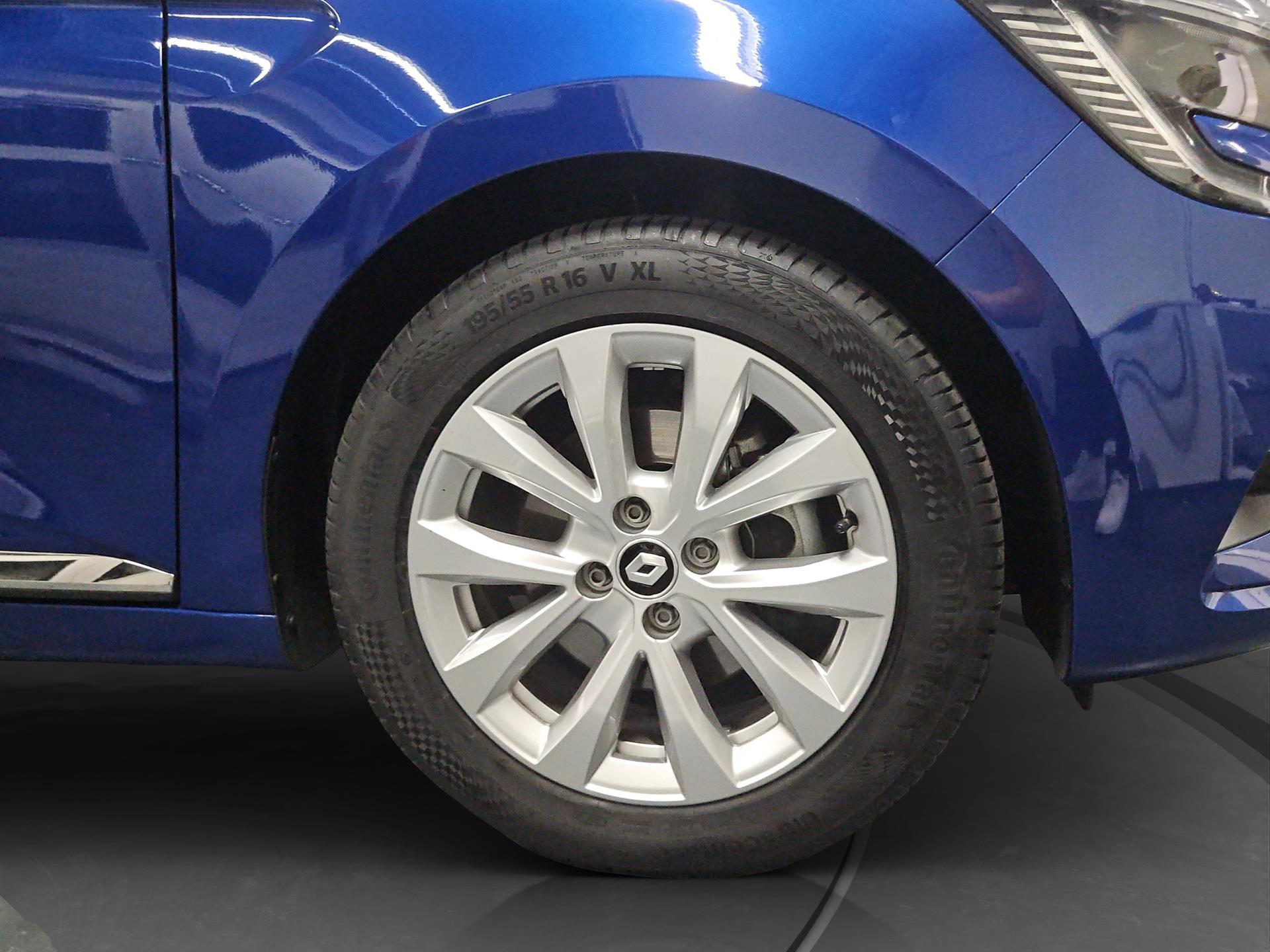 RENAULT Clio 1.6 E-Tech Intens-image-17