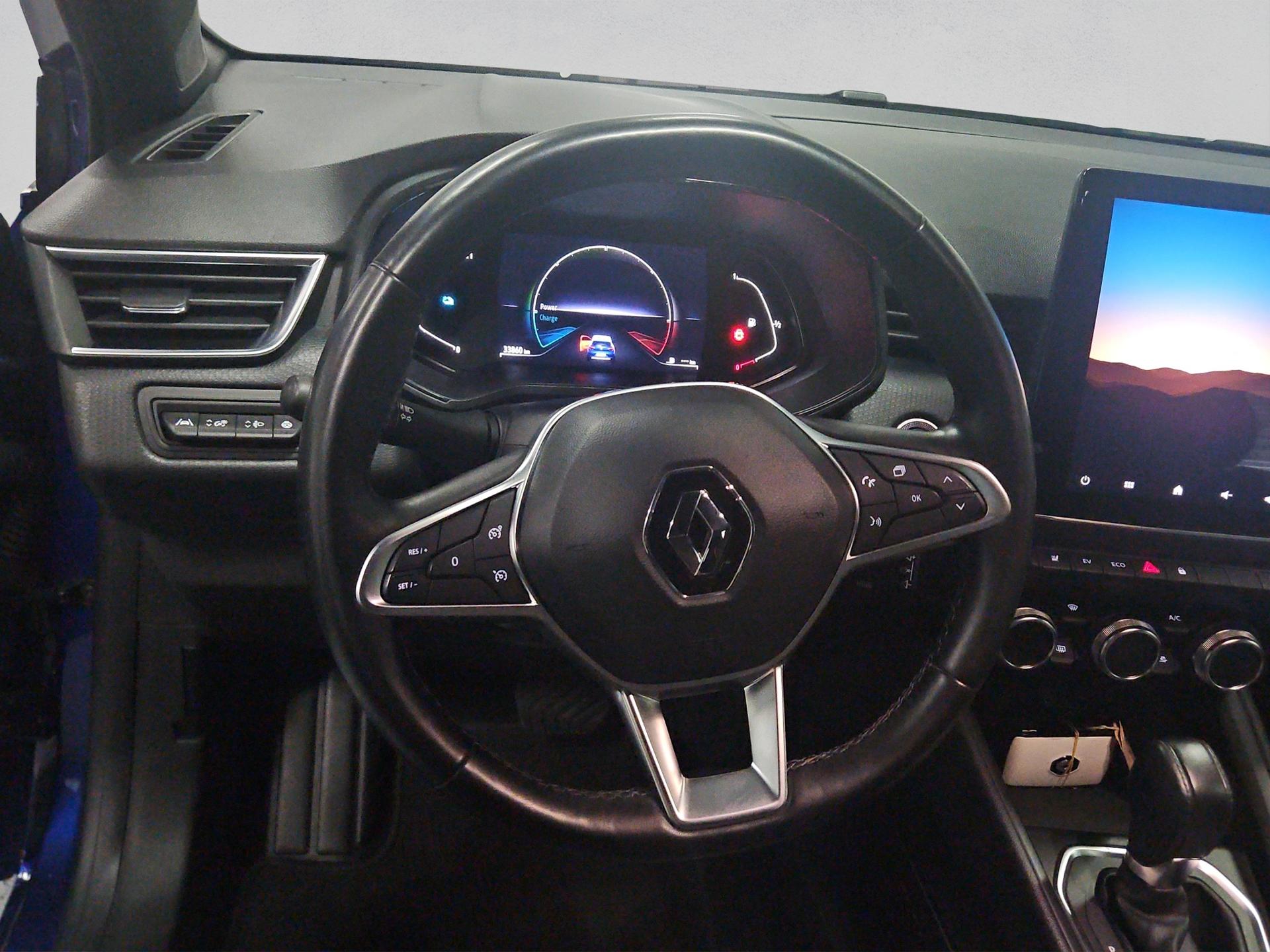 RENAULT Clio 1.6 E-Tech Intens-image-9