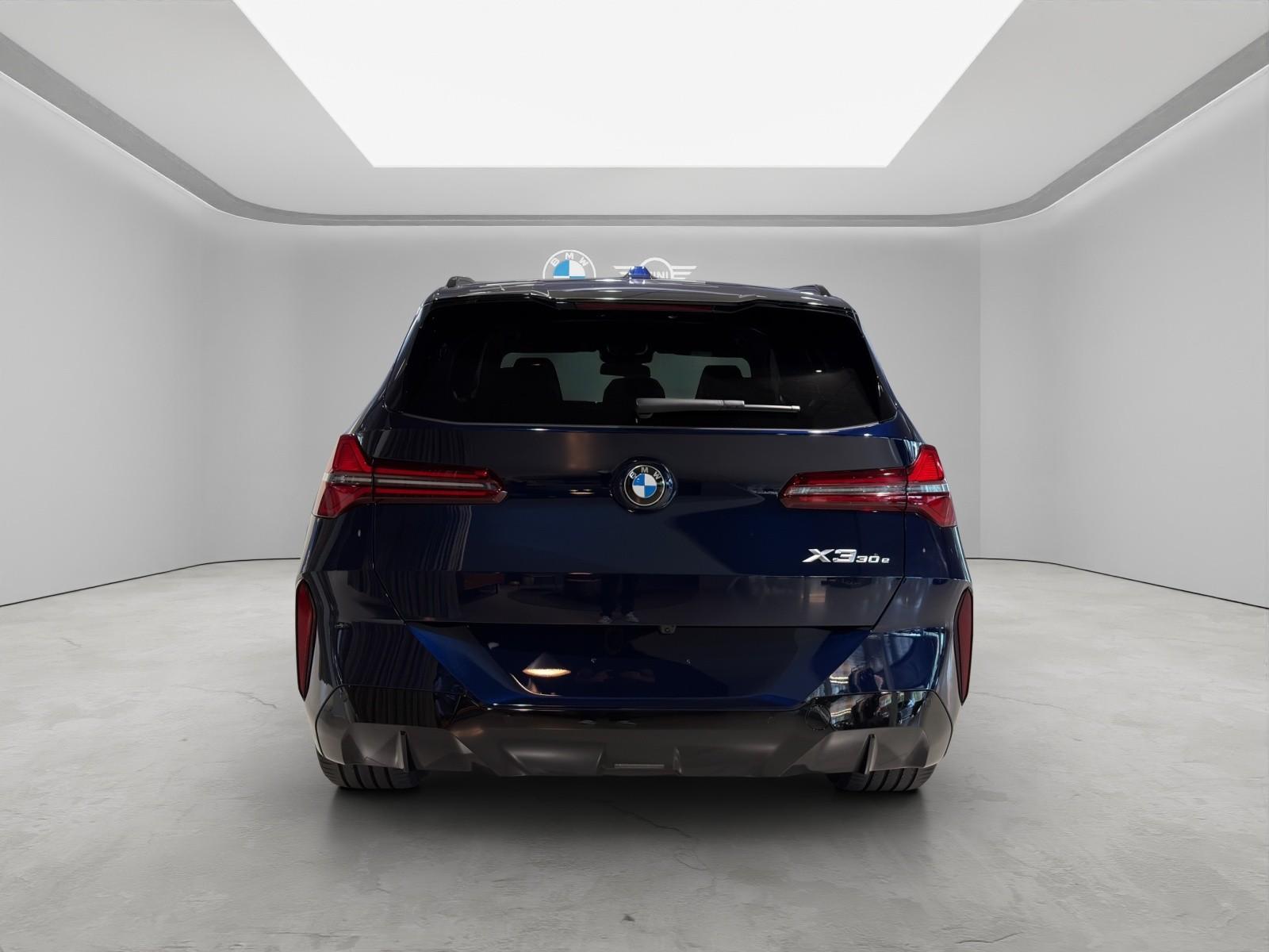 BMW X3 30e xDrive-image-4