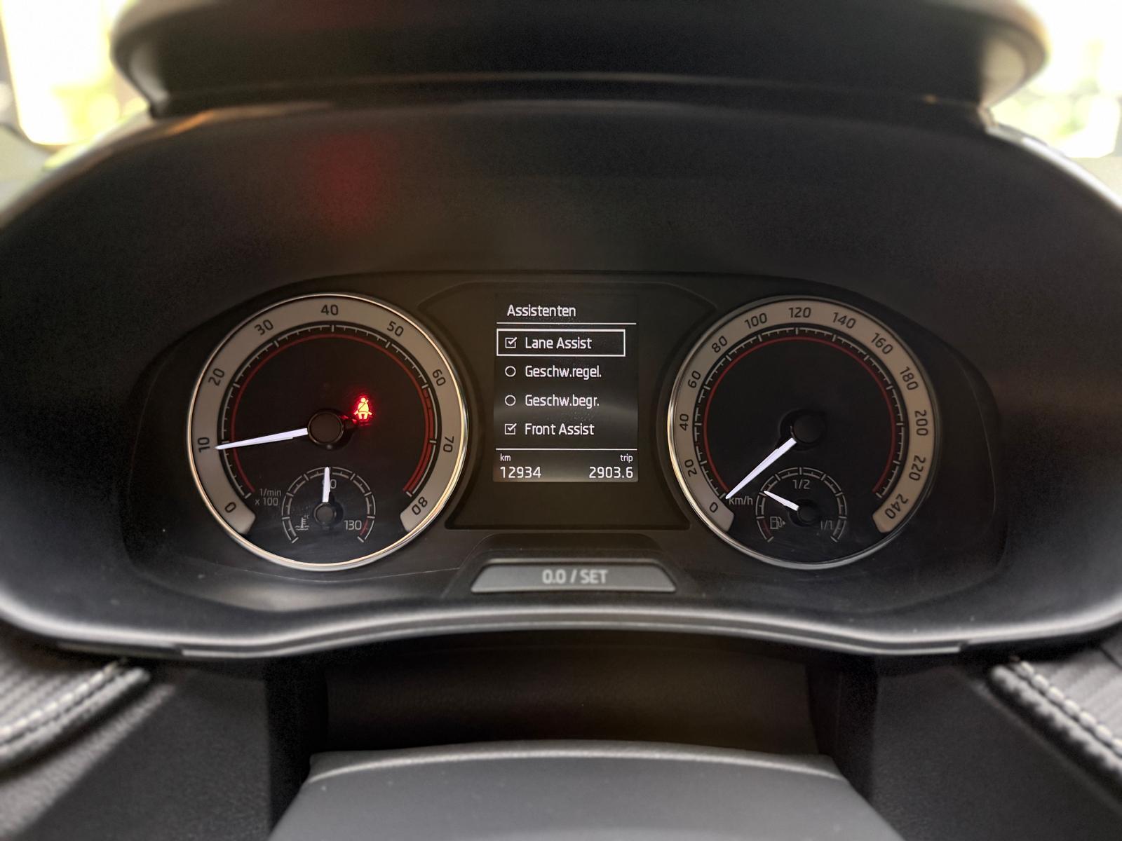 SKODA Fabia 1.5 TSI Monte Carlo DSG-image-22