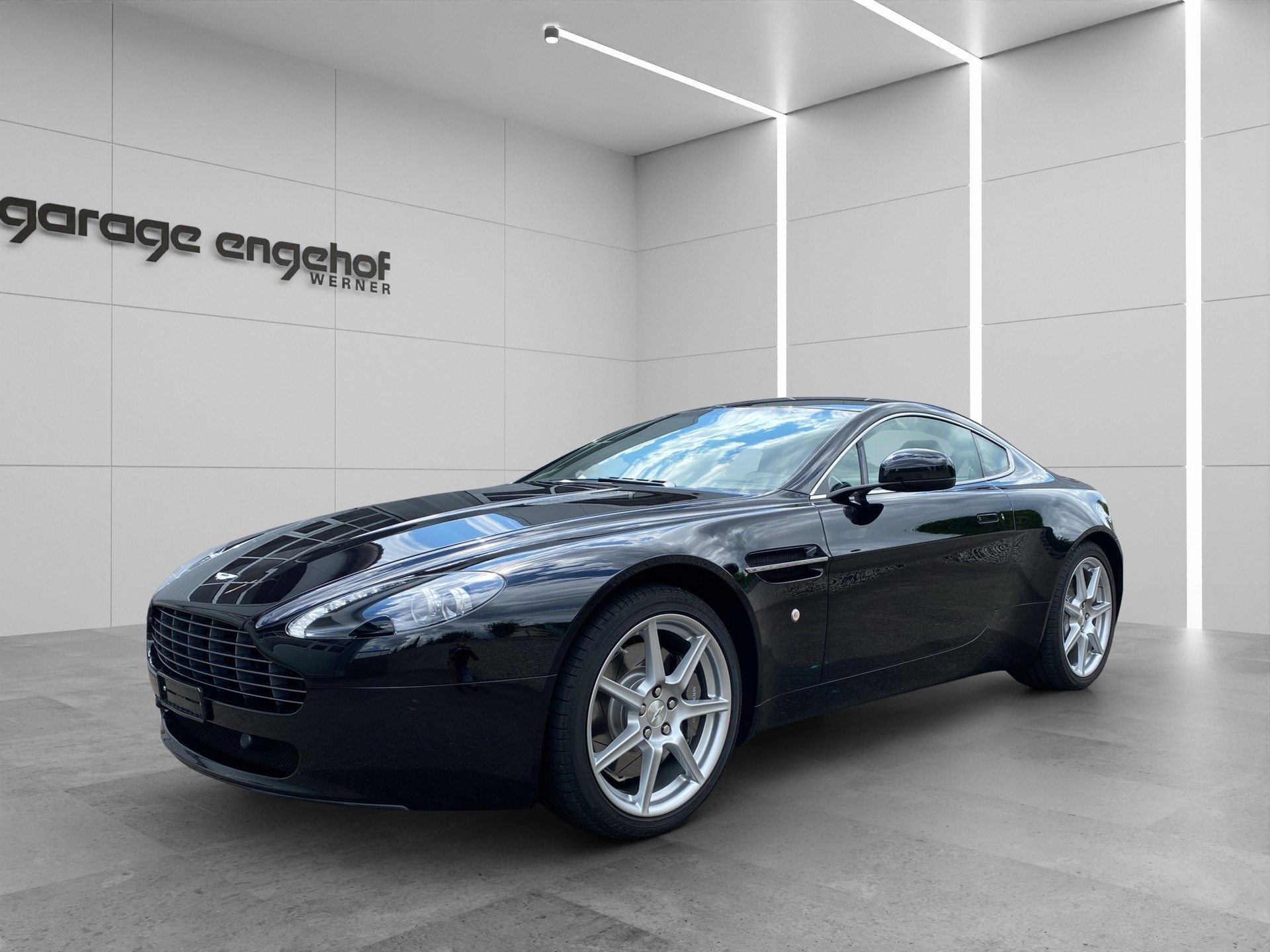 ASTON MARTIN V8 Vantage 4.7 Special Edition Sportshift
