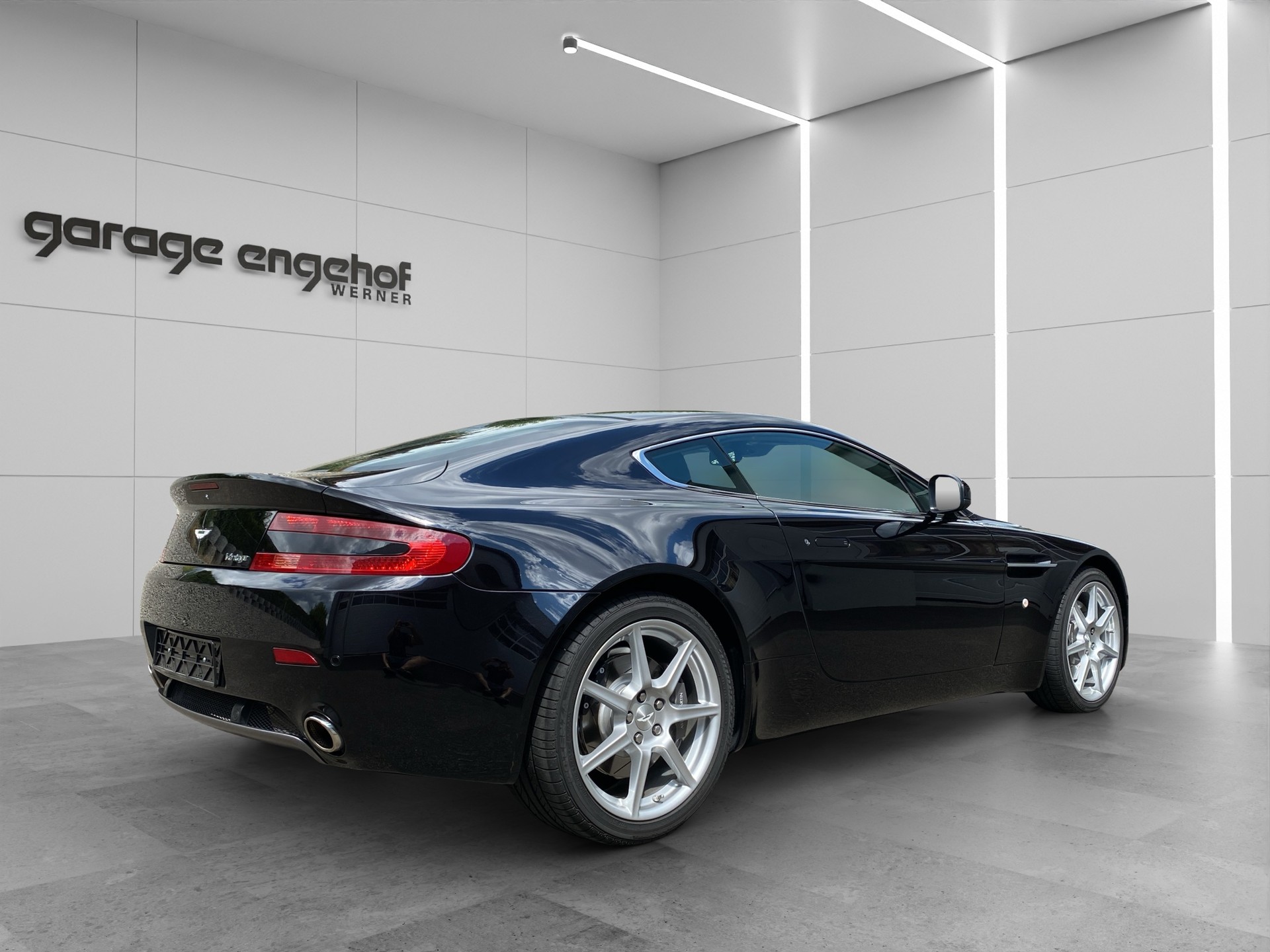 ASTON MARTIN V8 Vantage 4.7 Special Edition Sportshift-image-6