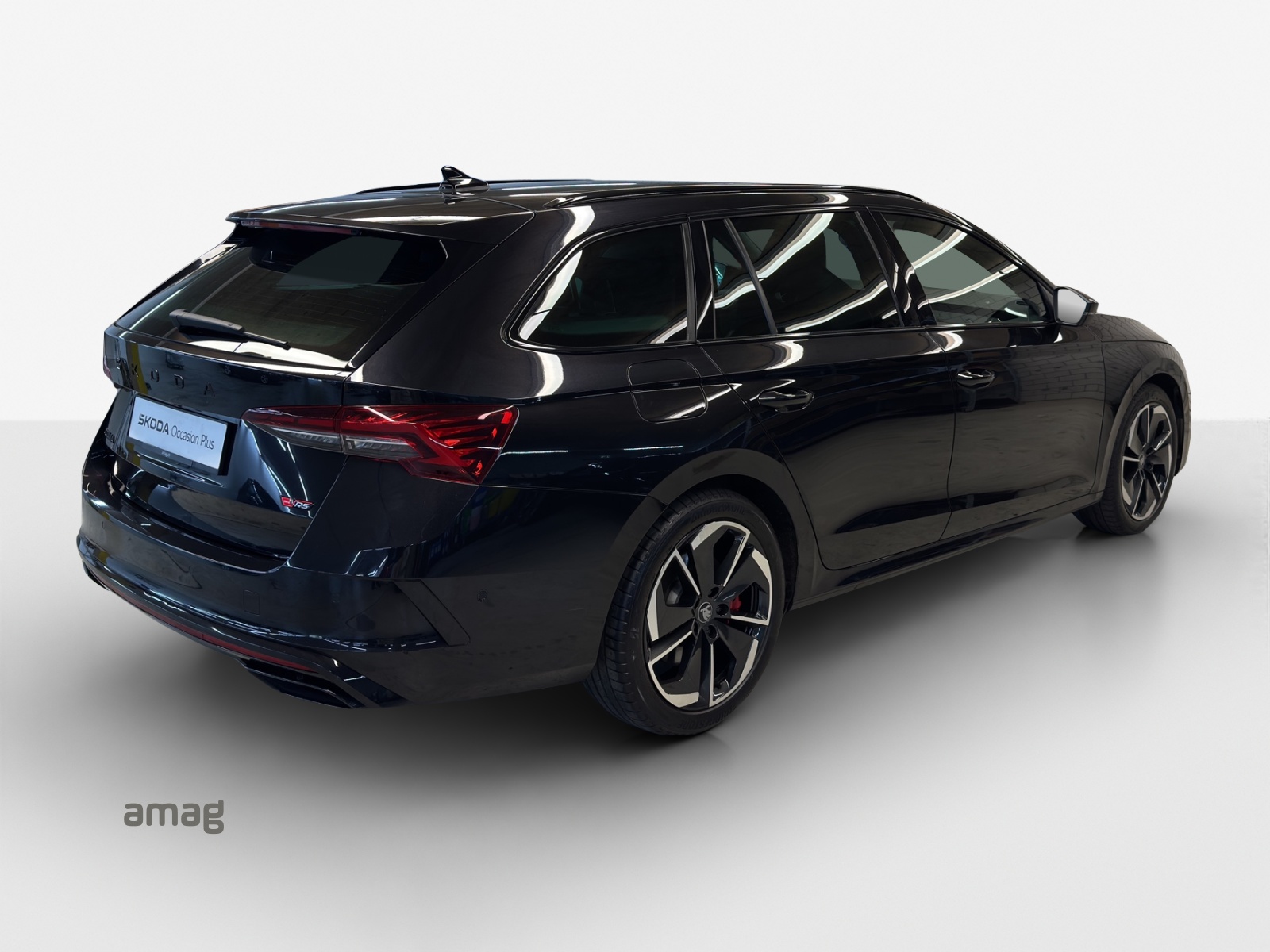 SKODA Octavia Combi 2.0 TSI DSG RS-image-4
