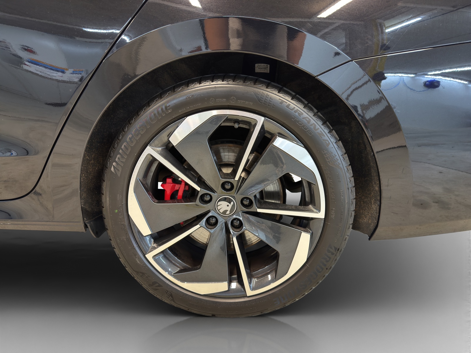 SKODA Octavia Combi 2.0 TSI DSG RS-image-13