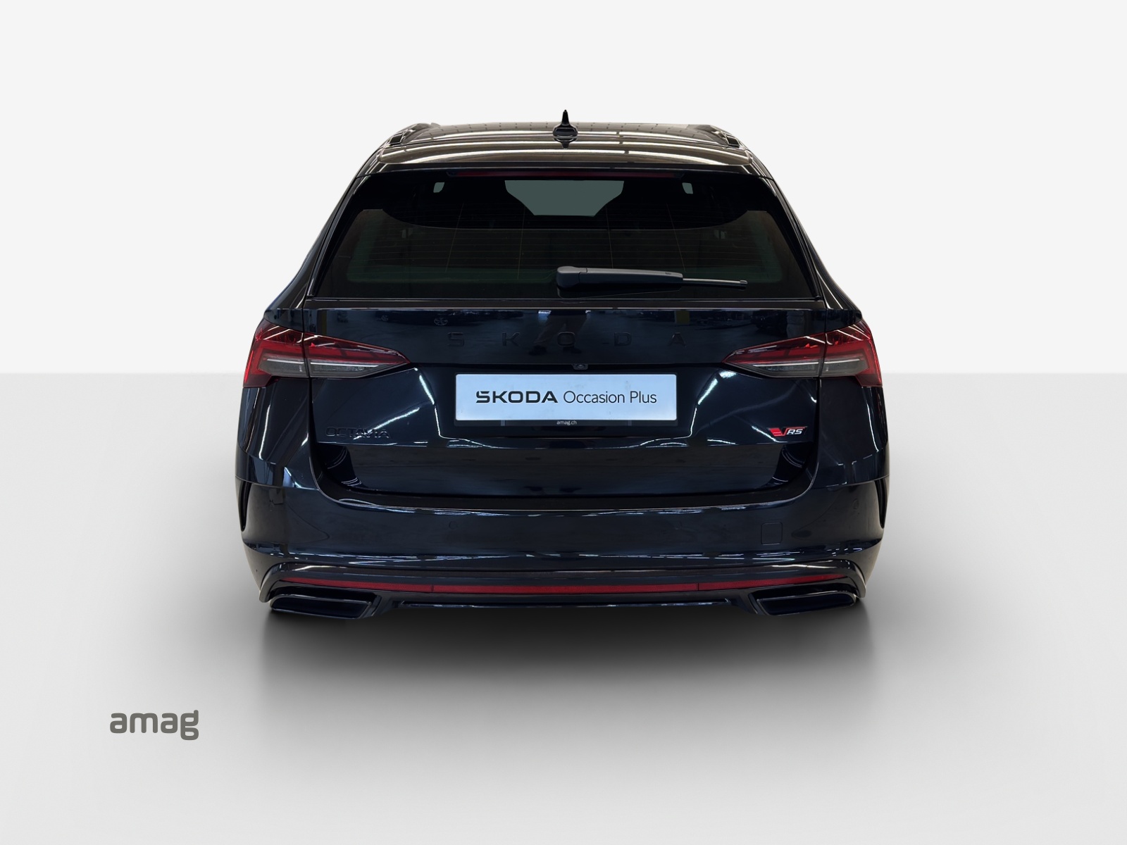 SKODA Octavia Combi 2.0 TSI DSG RS-image-3