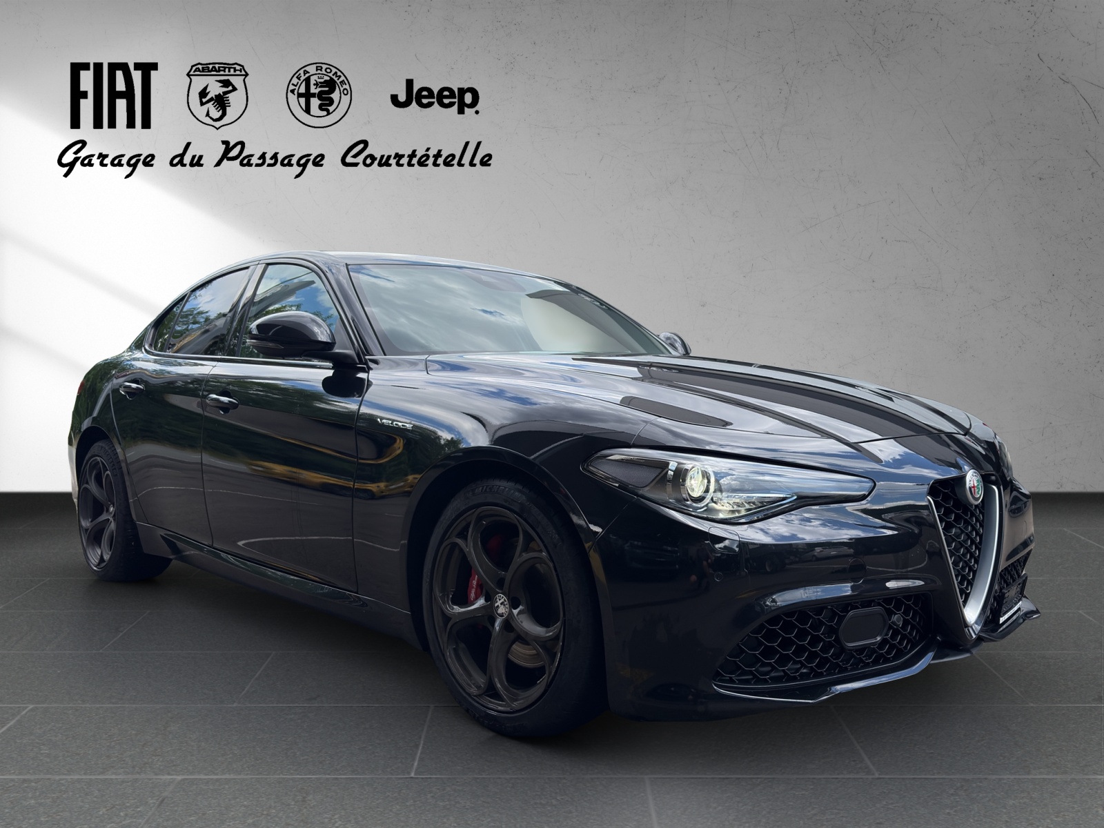 ALFA ROMEO Giulia 2.0 Veloce Q4 Automatic-image-1