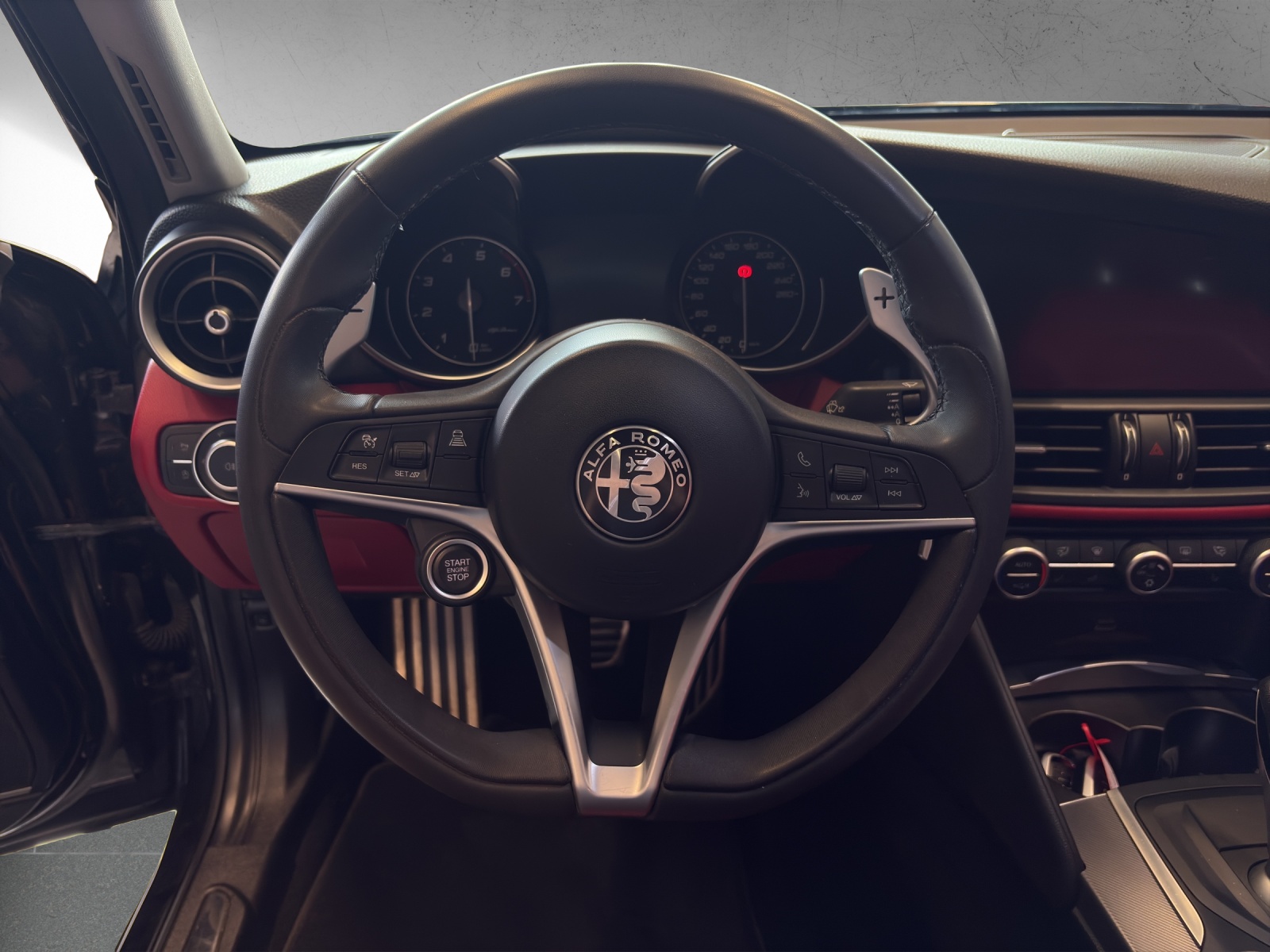 ALFA ROMEO Giulia 2.0 Veloce Q4 Automatic-image-6