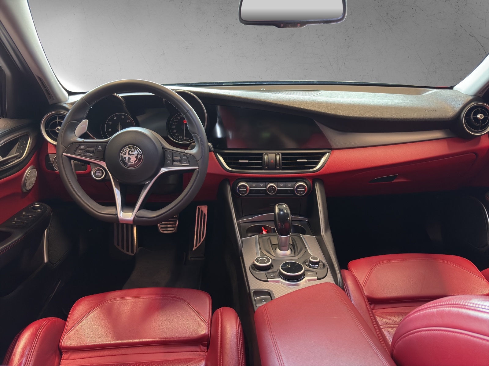 ALFA ROMEO Giulia 2.0 Veloce Q4 Automatic-image-4