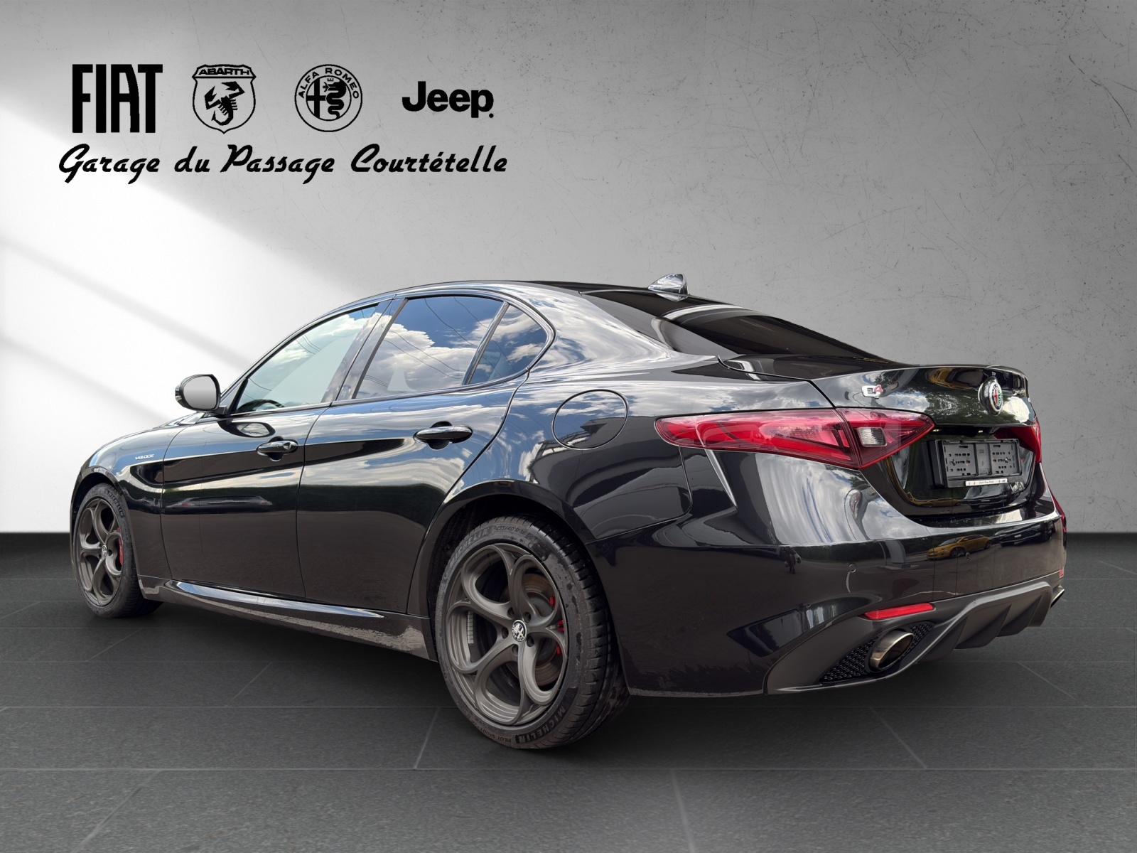ALFA ROMEO Giulia 2.0 Veloce Q4 Automatic-image-3