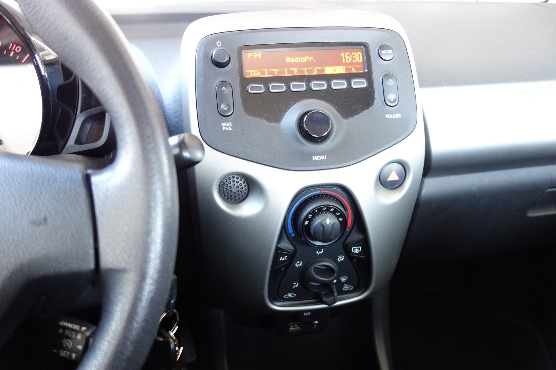 CITROEN C1 1.0 e-VTi Stop&Start Feel-image-7
