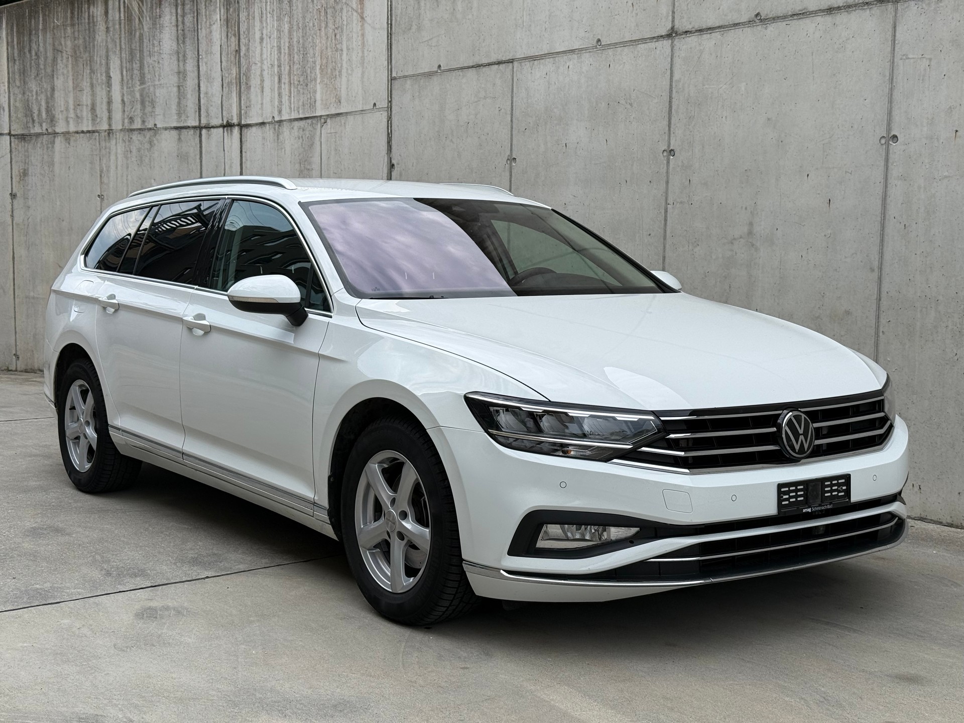 VW Passat 2.0 TDI BMT Elegance 4Motion DSG-image-6