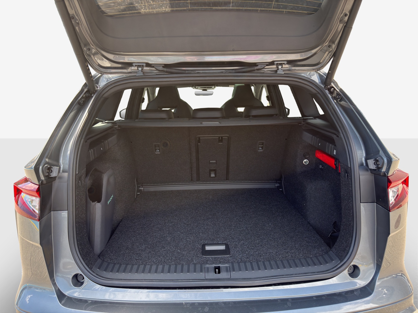 SKODA Enyaq 4x4 RS-image-12