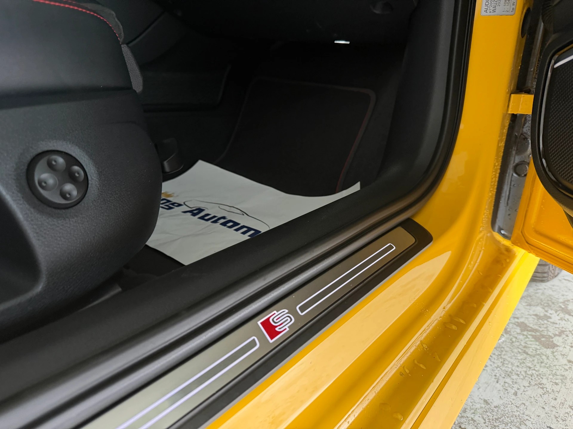 AUDI S3 Sportback 2.0 TFSI quattro S-tronic | Frisch MFK | Pano Dach | Bang & Olufsen-image-7
