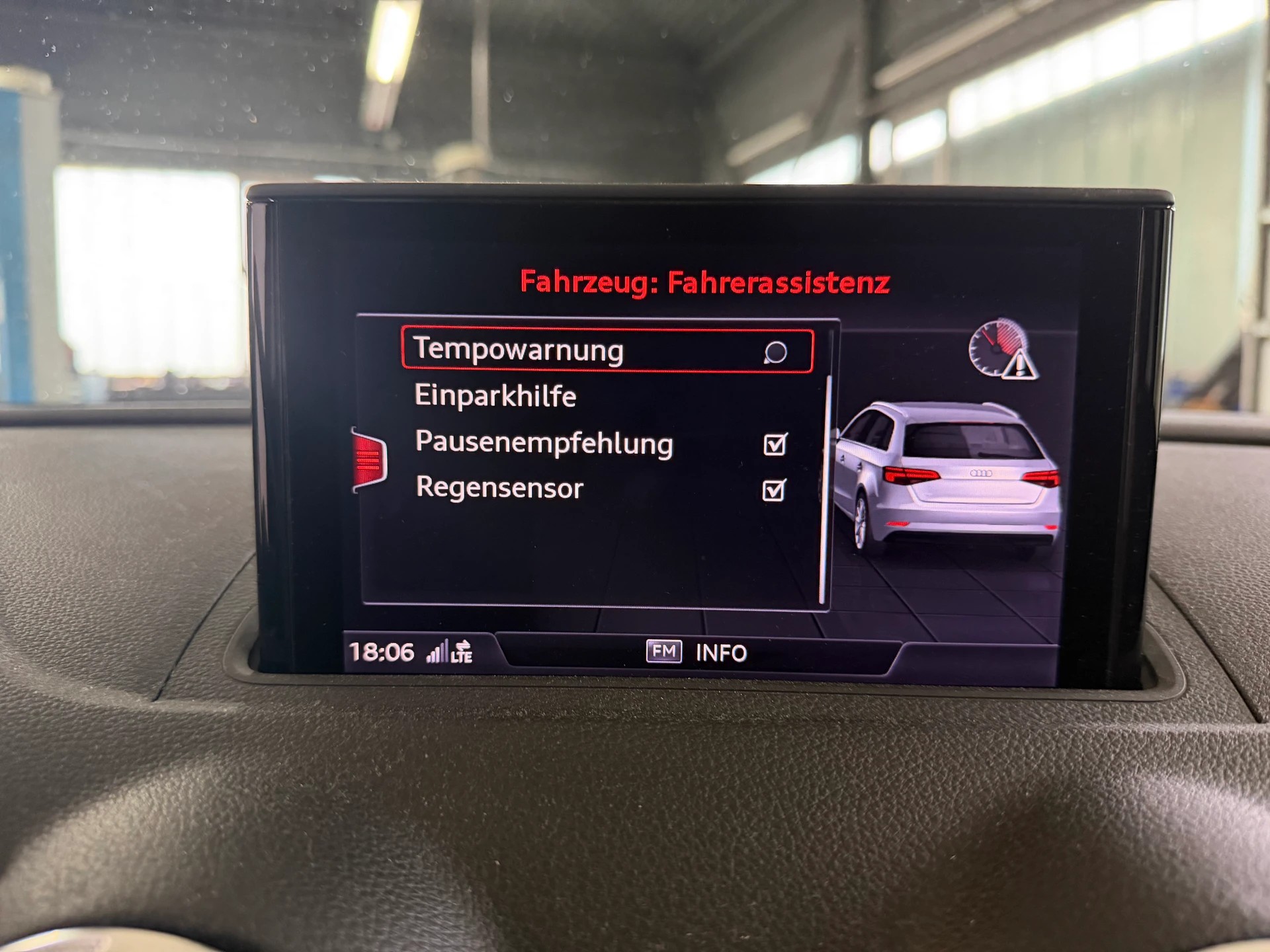 AUDI S3 Sportback 2.0 TFSI quattro S-tronic | Frisch MFK | Pano Dach | Bang & Olufsen-image-20