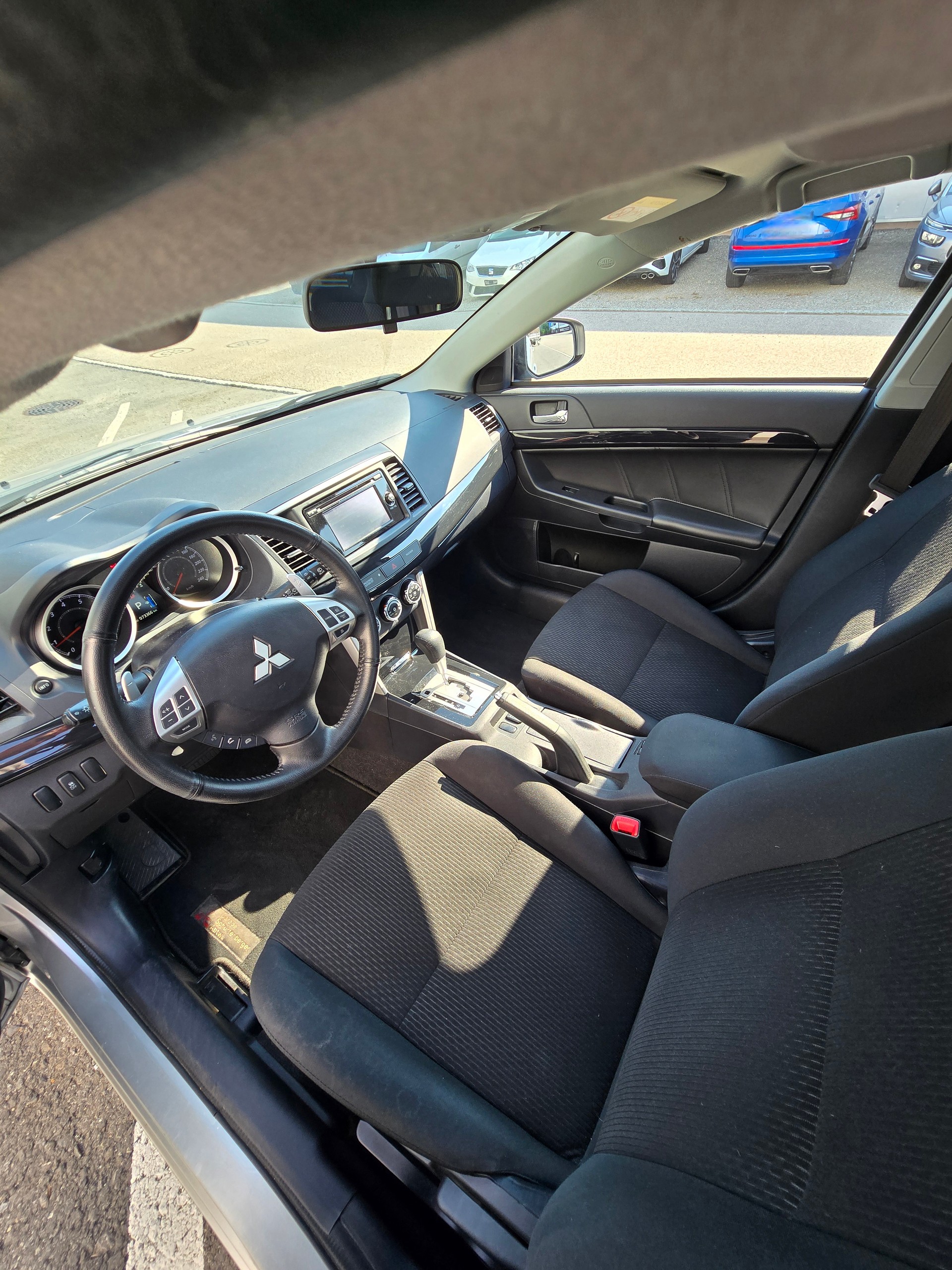 MITSUBISHI 1.8 MIVEC Style CVT-image-2