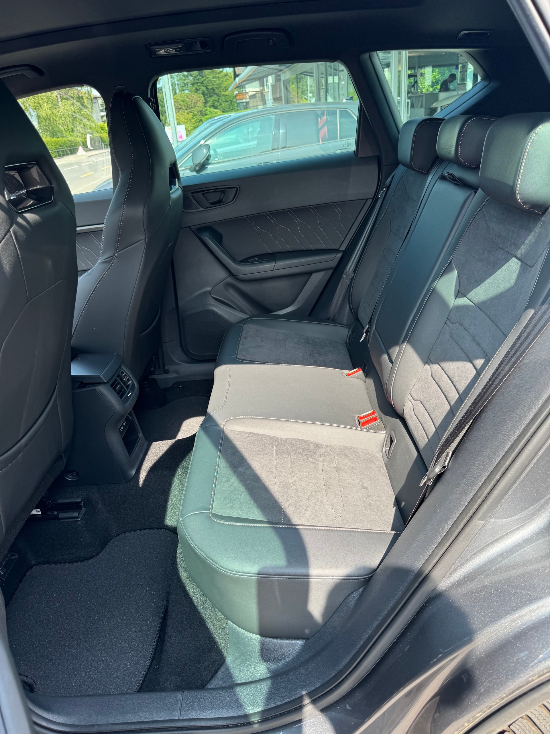CUPRA Ateca 2.0TSI VZ 4Drive DSG-image-27