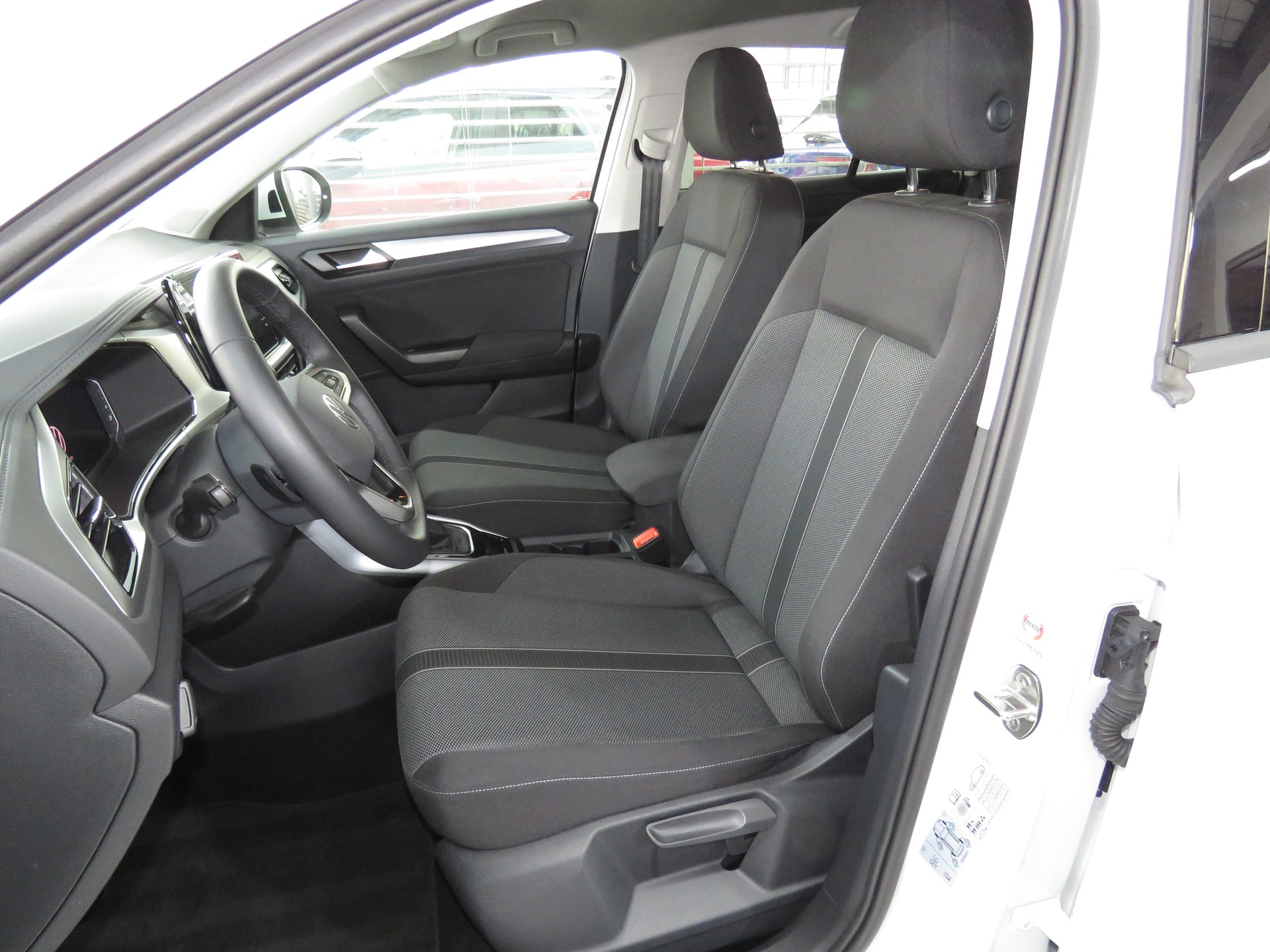 VW T-Roc 1.5 TSI EVO Life DSG (Automat)-image-7