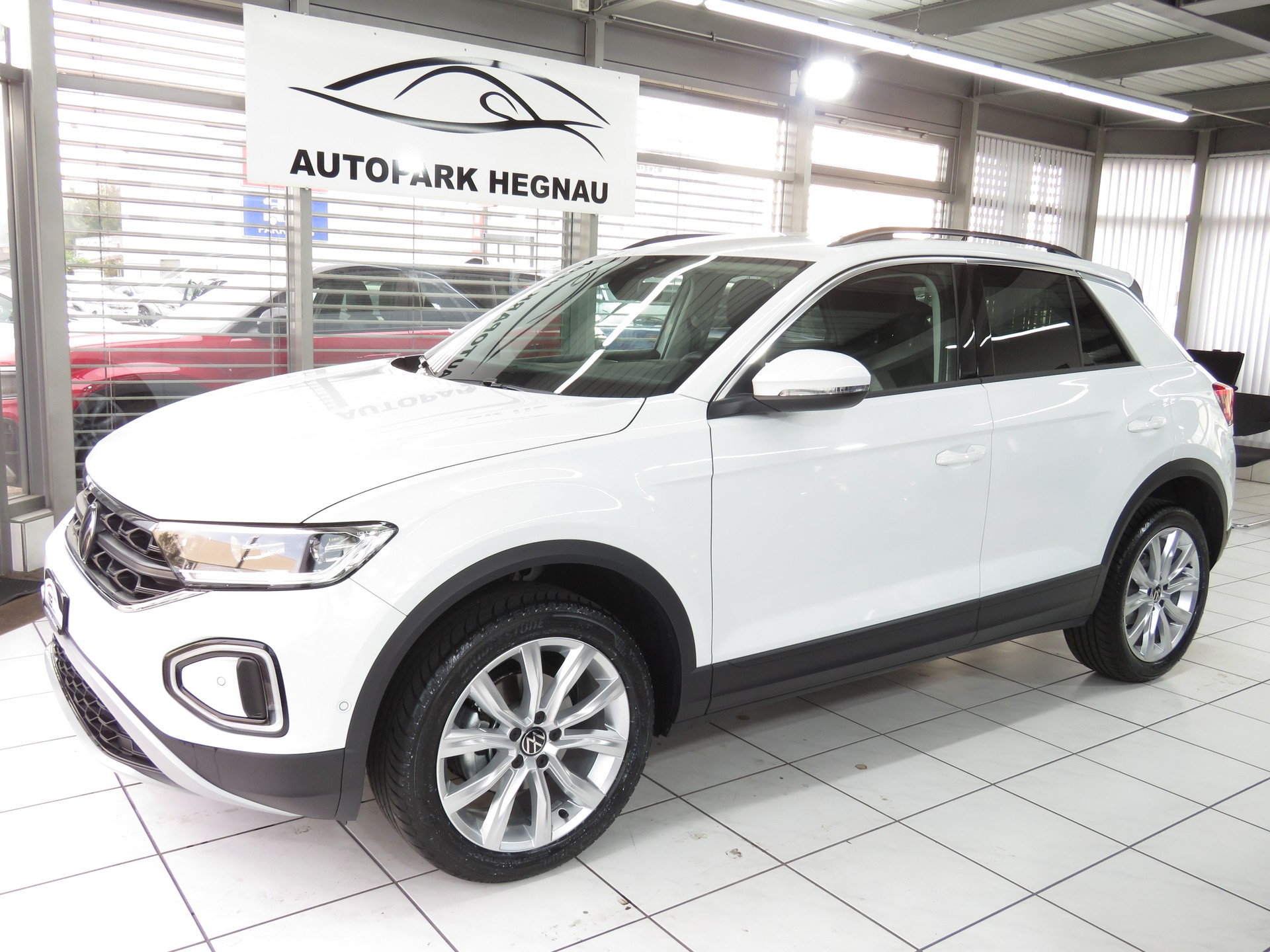 VW T-Roc 1.5 TSI EVO Life DSG (Automat)-image-0