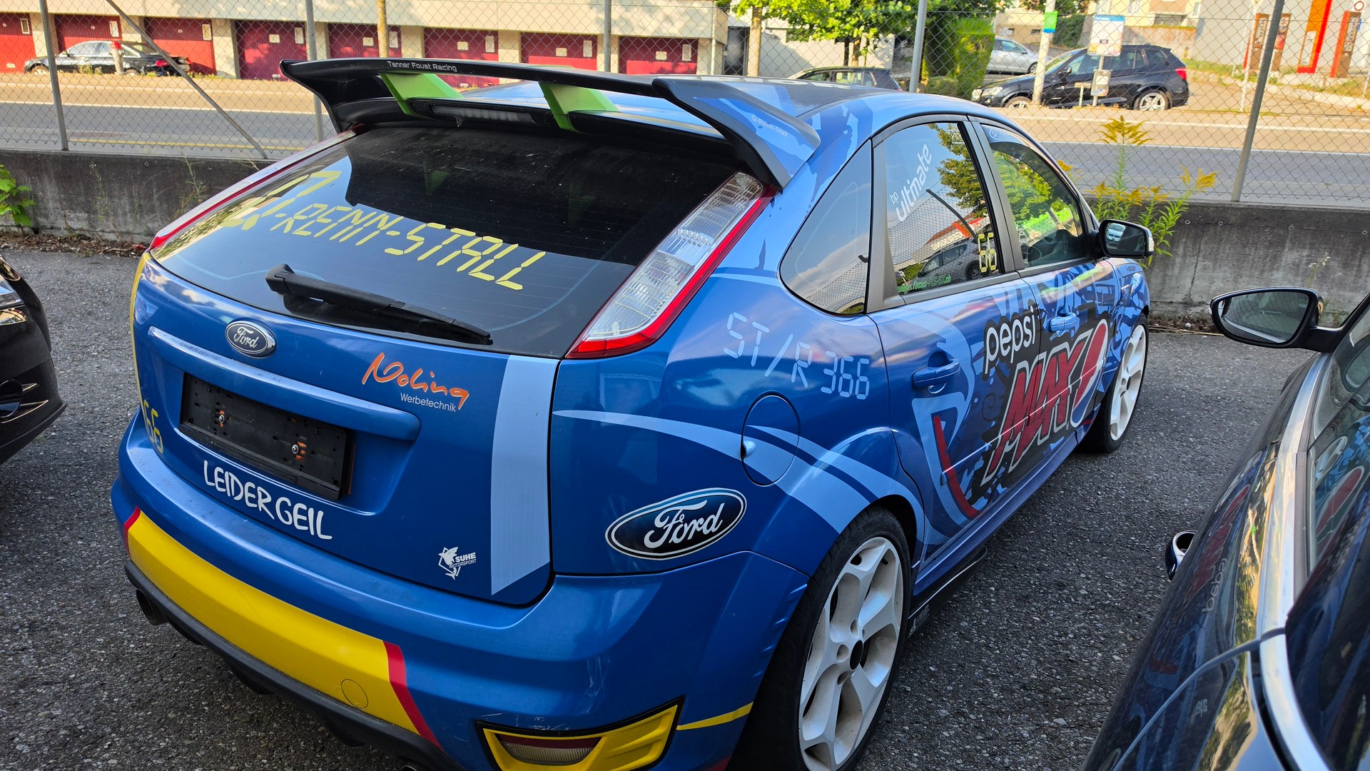 FORD Focus 2.5 Turbo ST-image-4