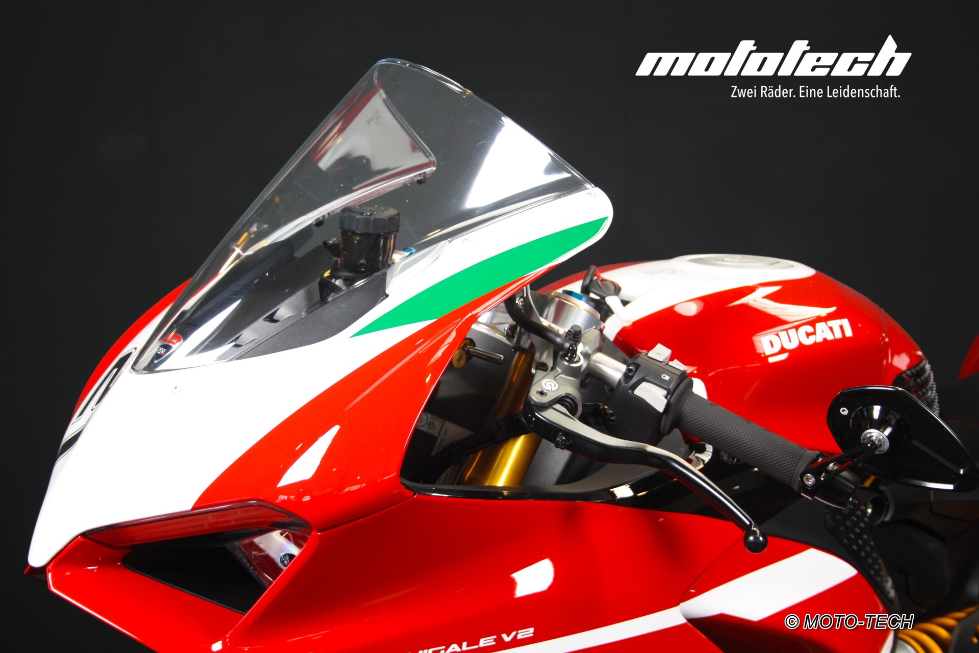 DUCATI Panigale V2 Bayliss 1st Champion 20th Anniversary-image-11