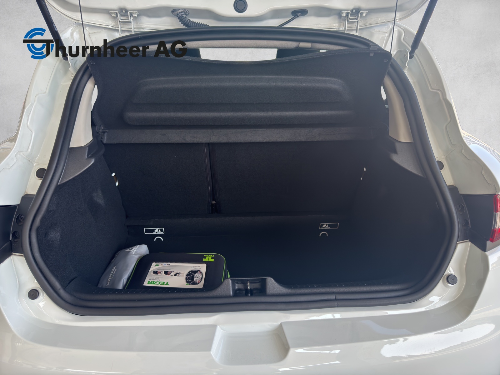 RENAULT Clio 0.9 12V Zen-image-12