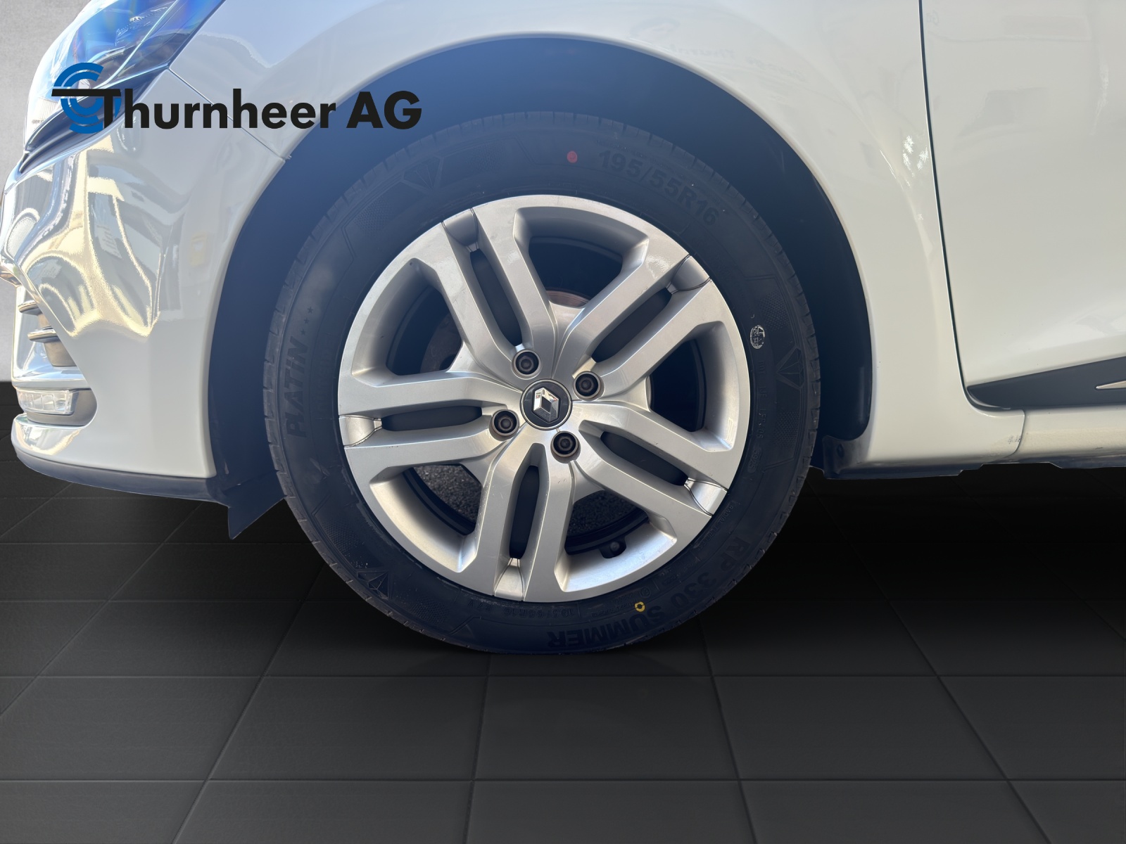 RENAULT Clio 0.9 12V Zen-image-13