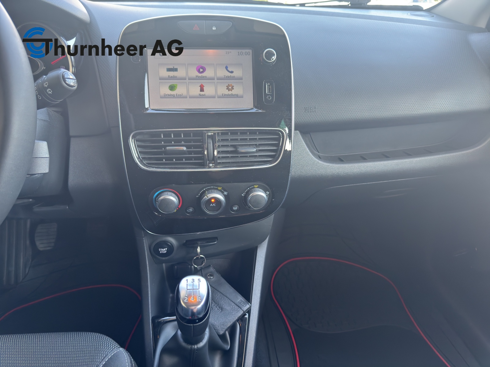 RENAULT Clio 0.9 12V Zen-image-11