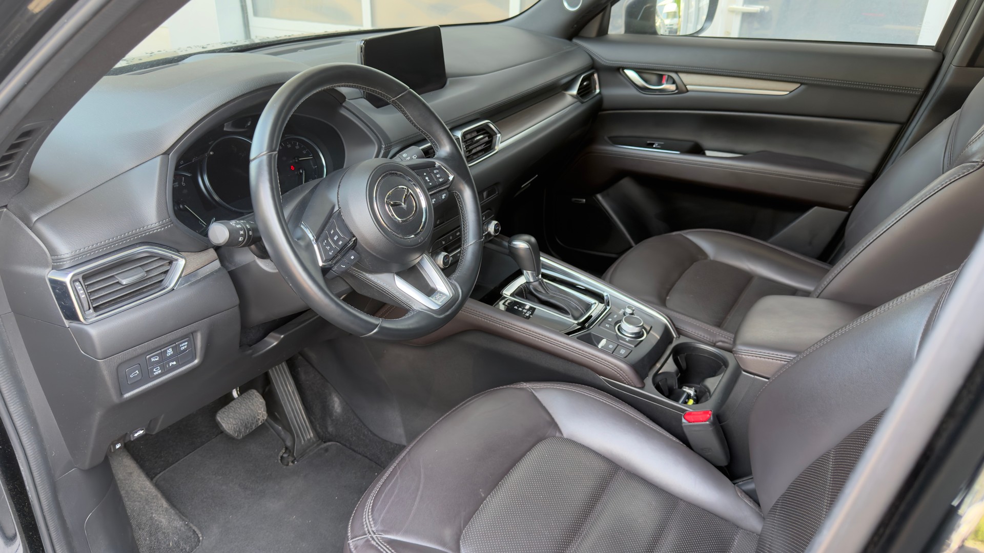 MAZDA CX-5 2.2 D 184 Revolution AWD-image-9