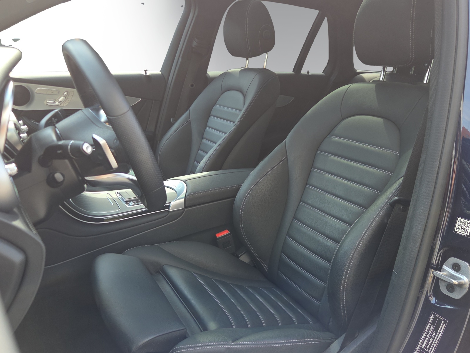 Image MERCEDES-BENZ GLC-300 GLC 300 e AMG Line Plus 4Matic 9G-Tronic