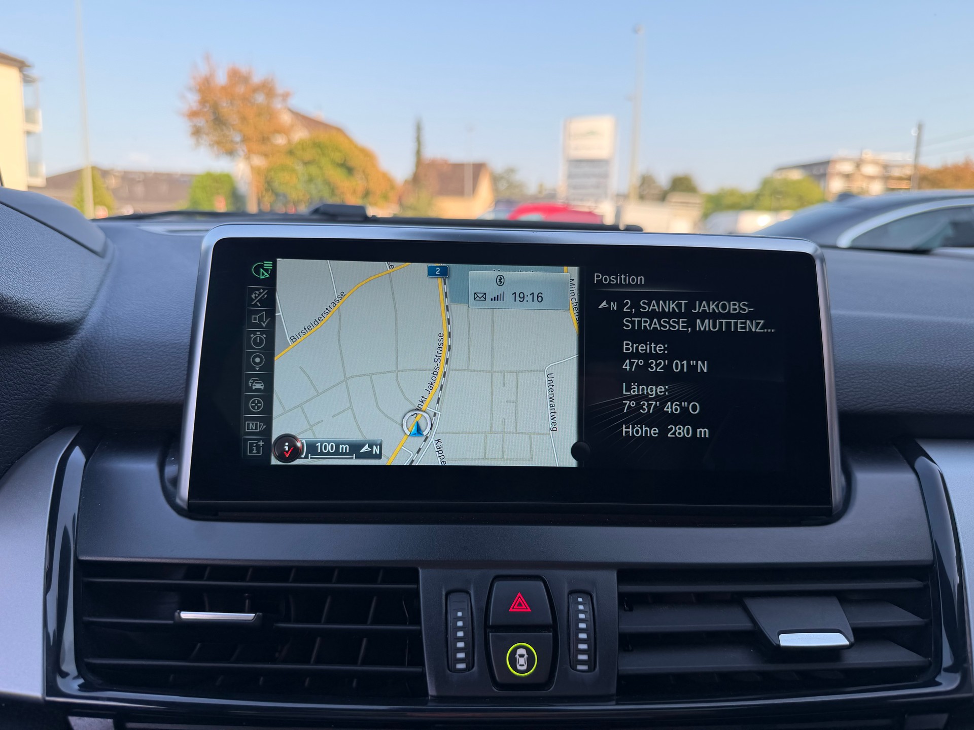 BMW 220i Gran Tourer Steptronic-image-16