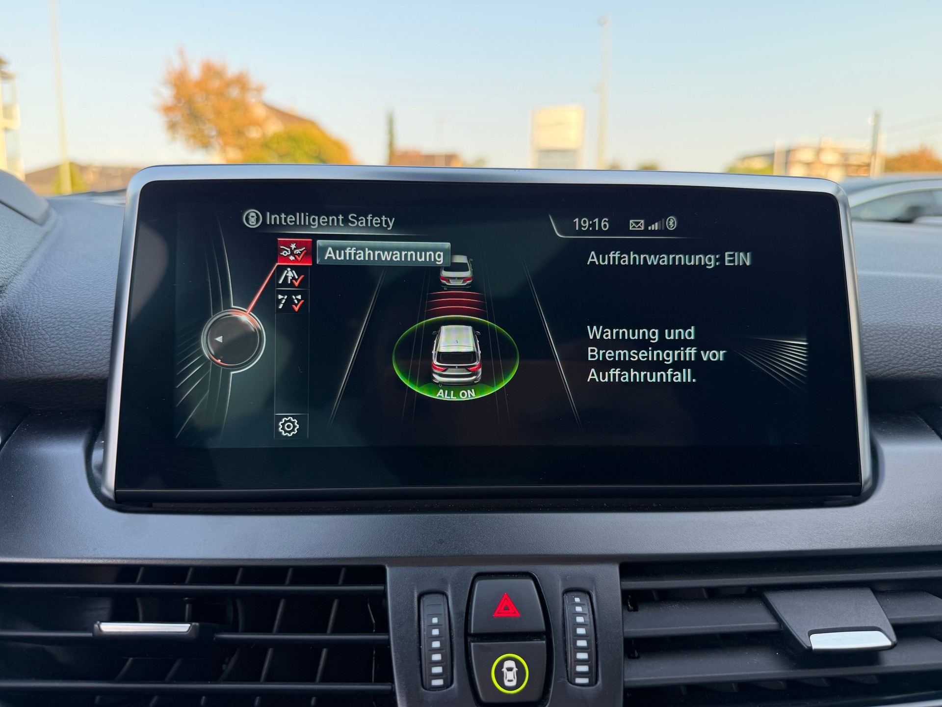 BMW 220i Gran Tourer Steptronic-image-19
