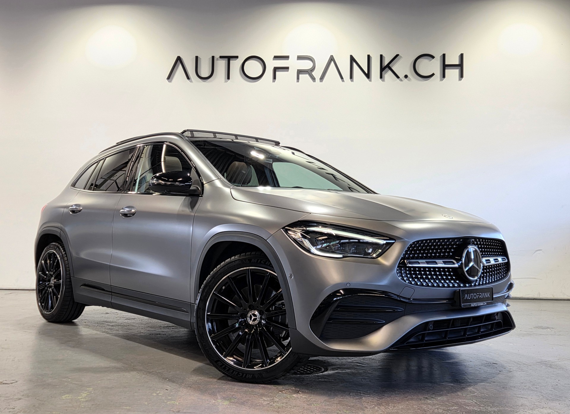 MERCEDES-BENZ GLA 250-image-16