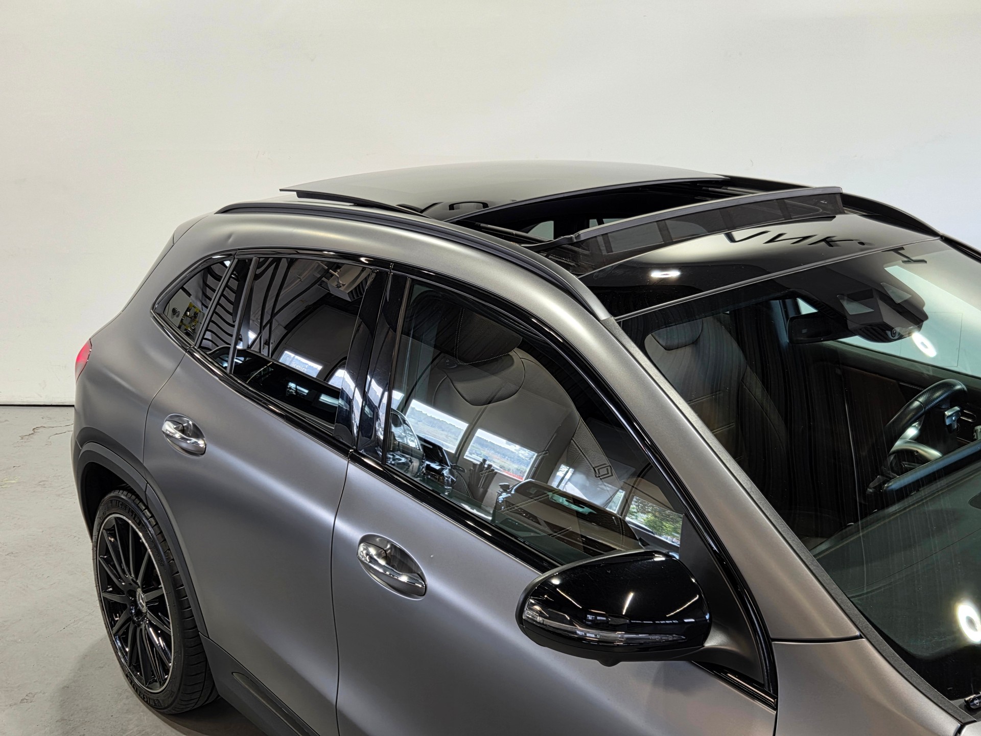 MERCEDES-BENZ GLA 250-image-9