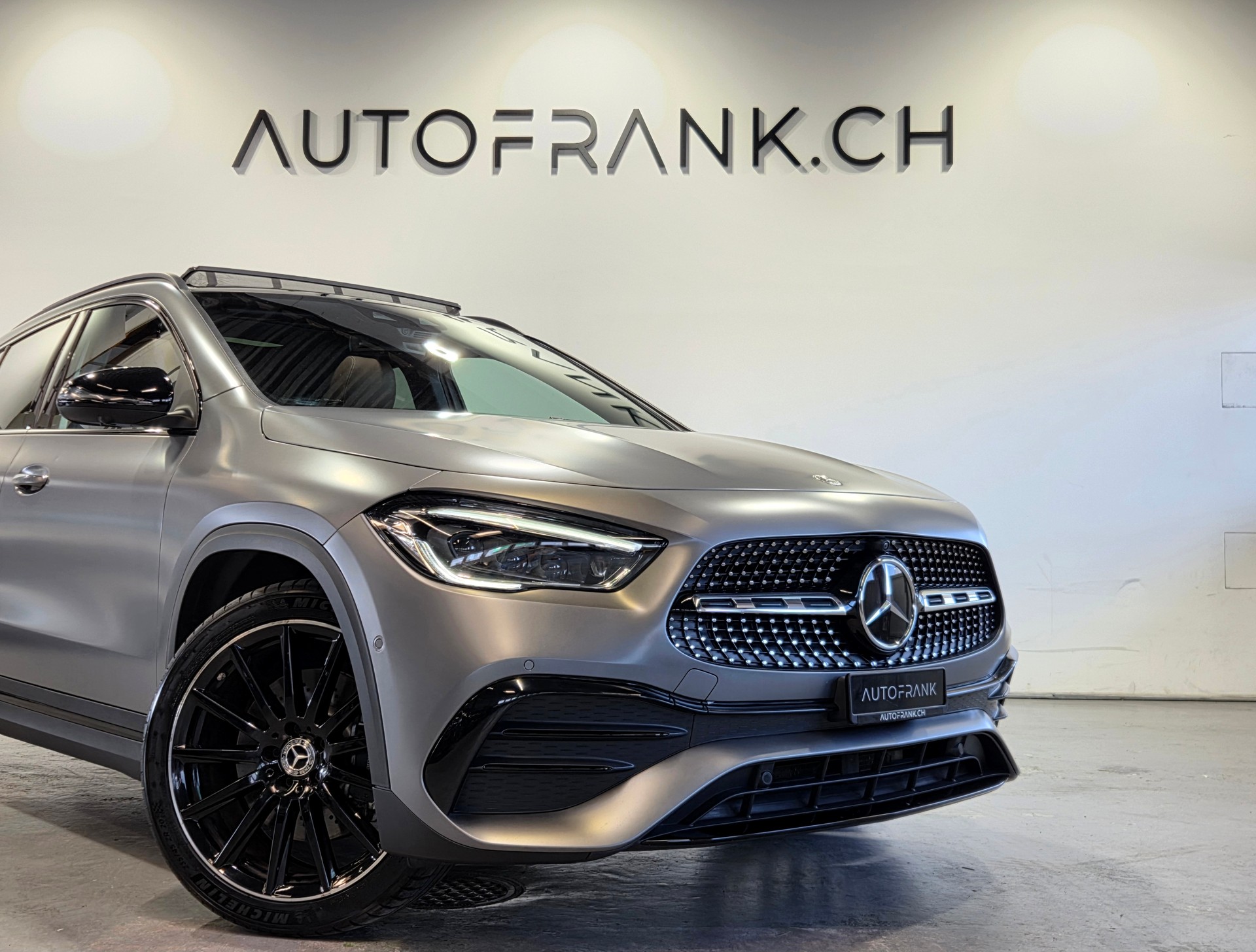 MERCEDES-BENZ GLA 250-image-8