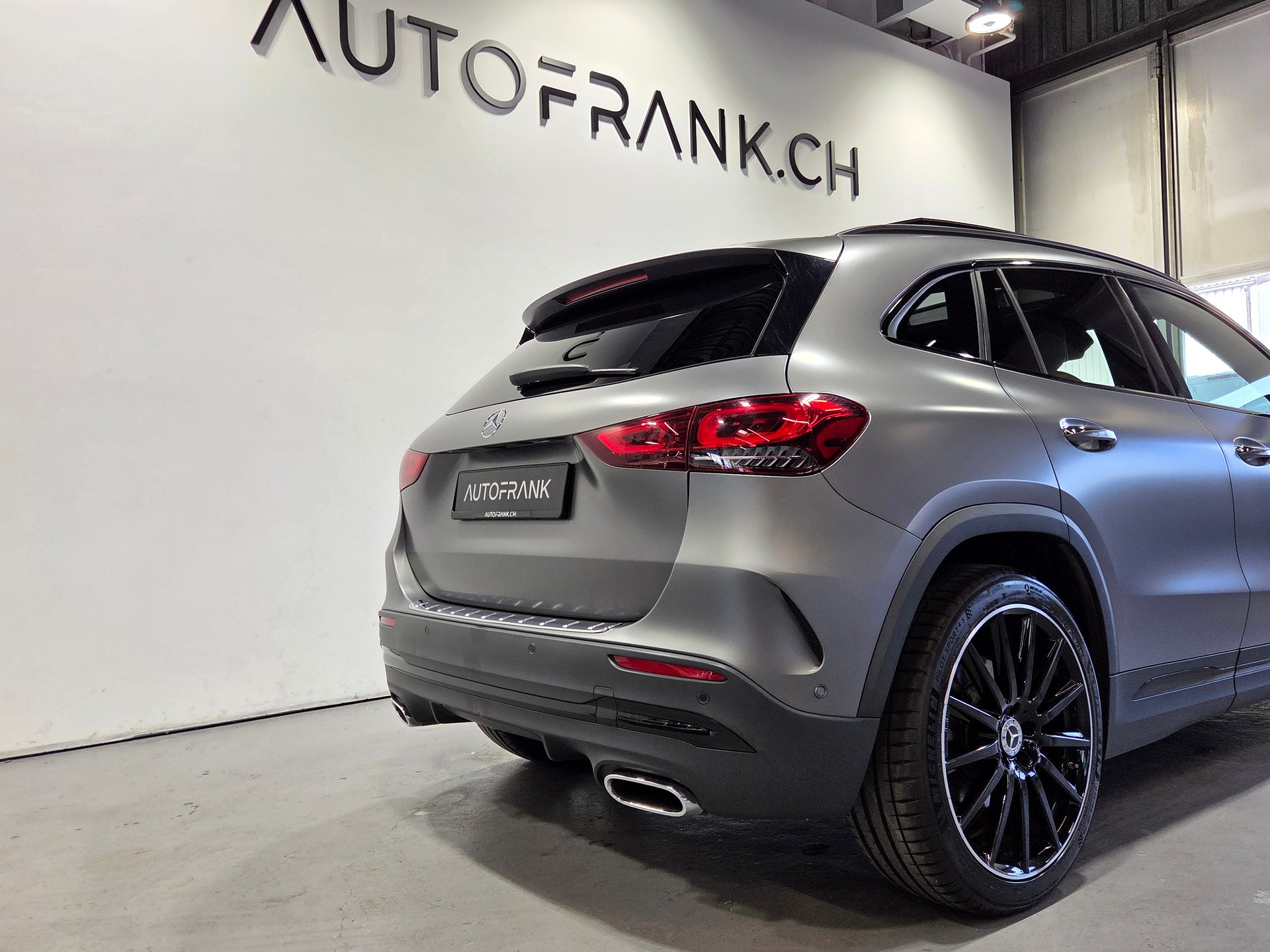 MERCEDES-BENZ GLA 250-image-10