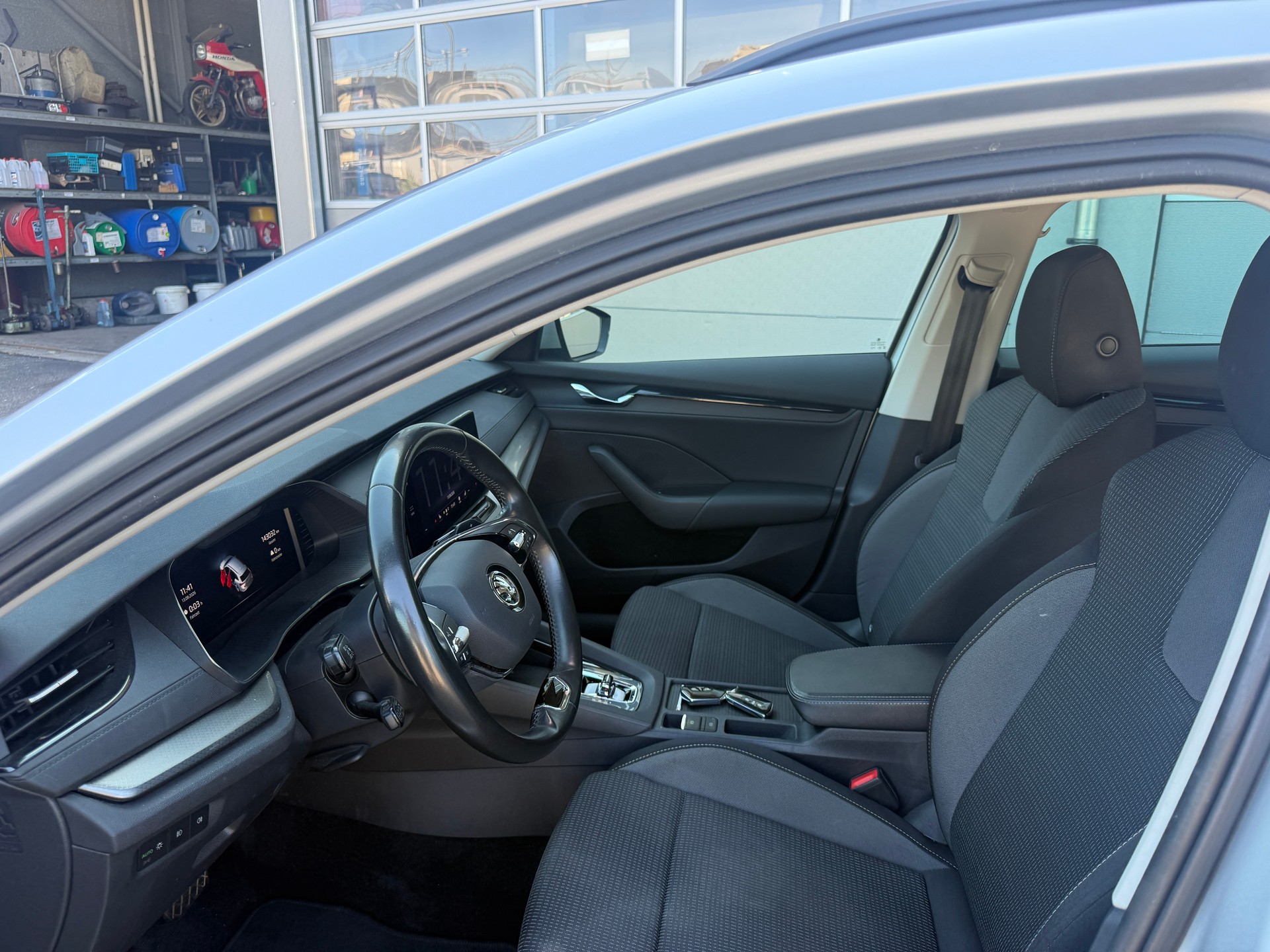SKODA 2.0 TDI Ambition 4x4 DSG-image-10